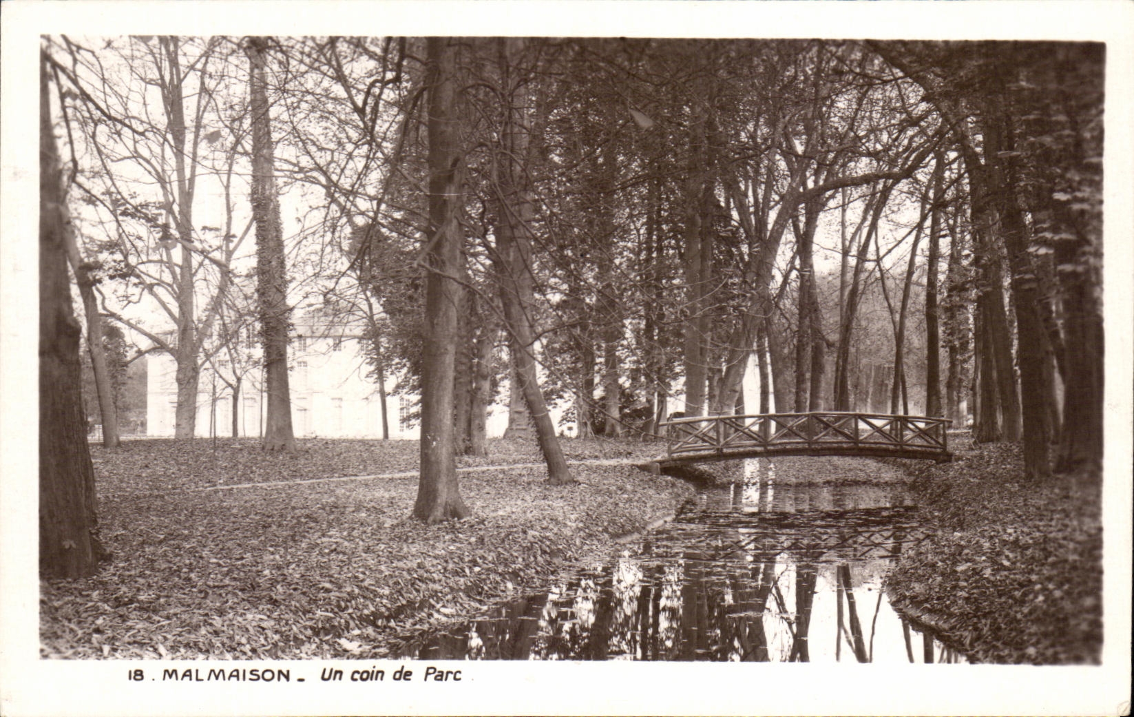 CPA Malmaison a Corner Of Park