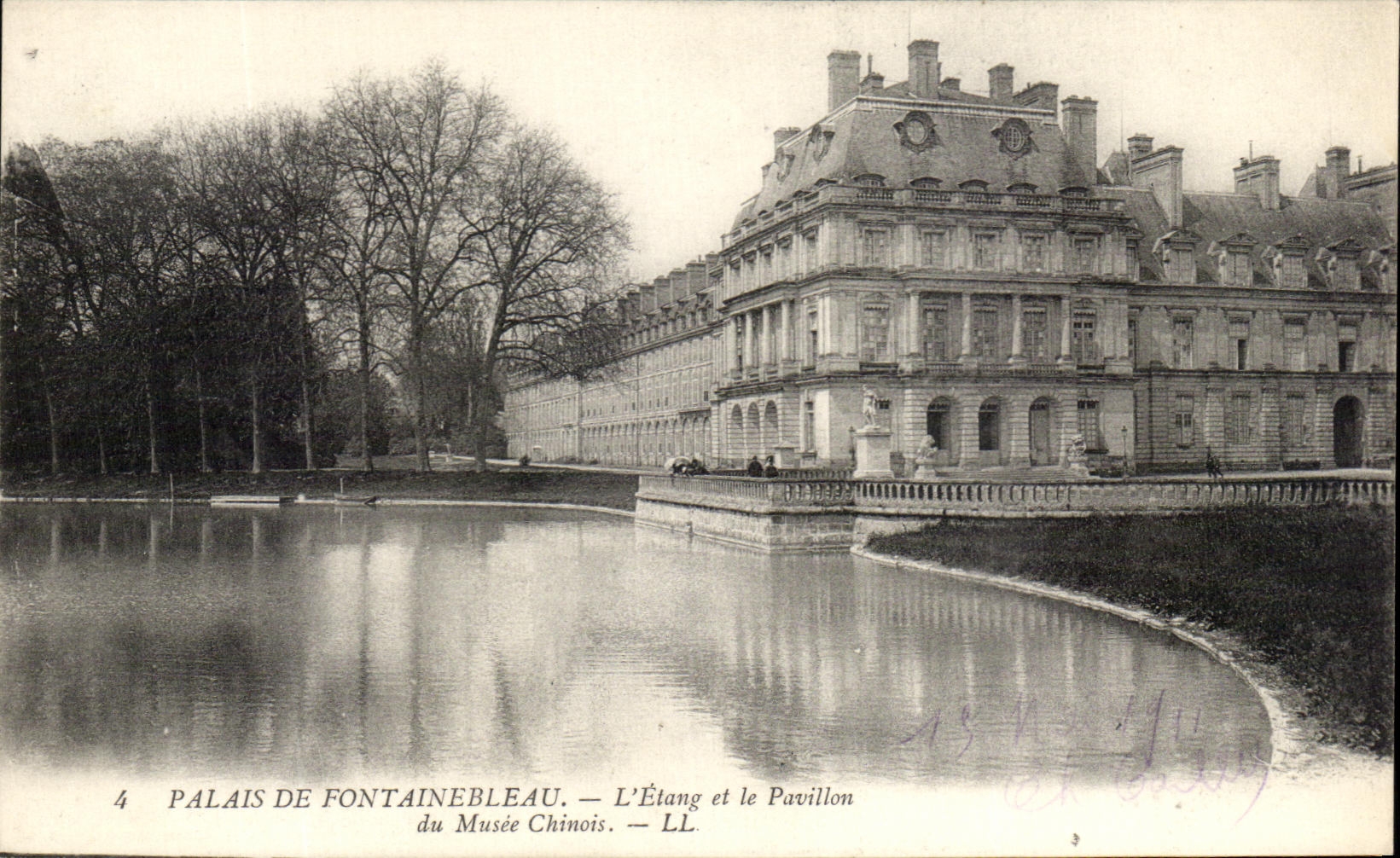 CPA Palate De Fontainebleau the Pond And the House Of the Chinese Museum