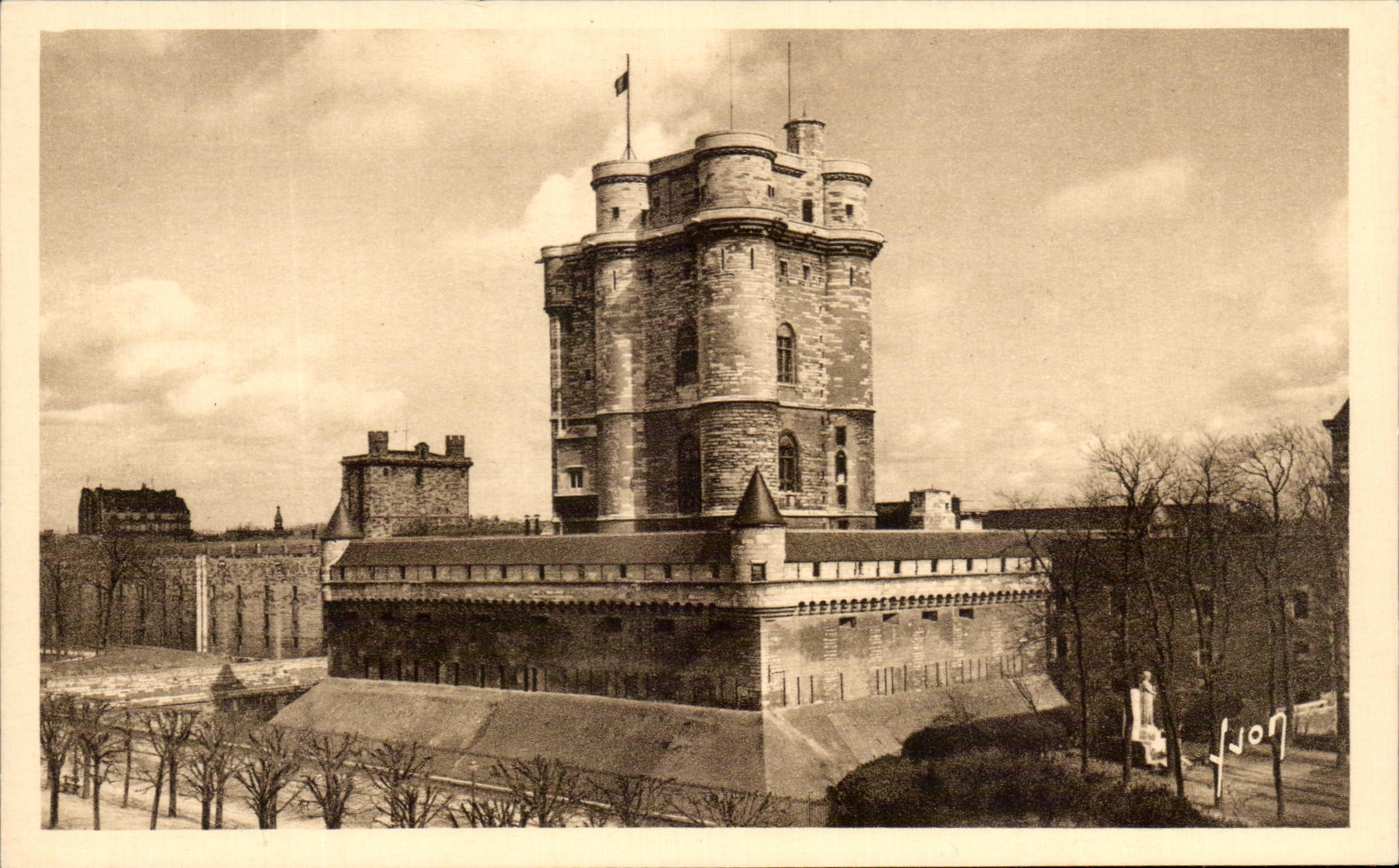 CPA Vincennes the Keep Of the Castle
