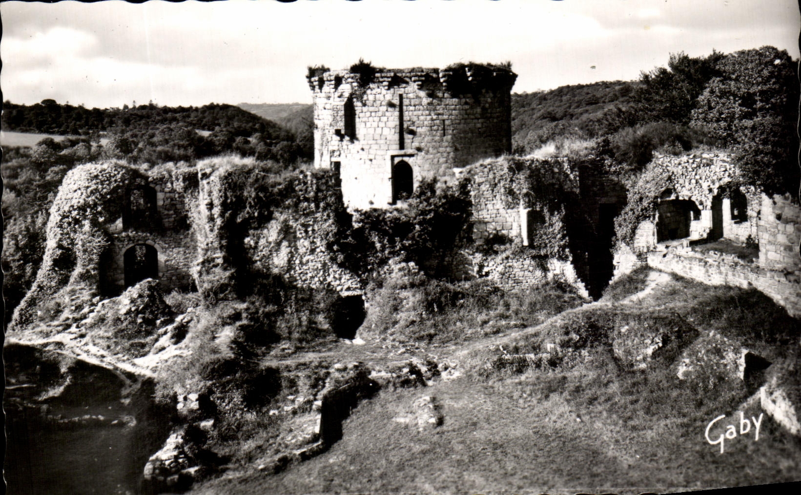 CPA Tonquedec Lannion the Castle the Keep