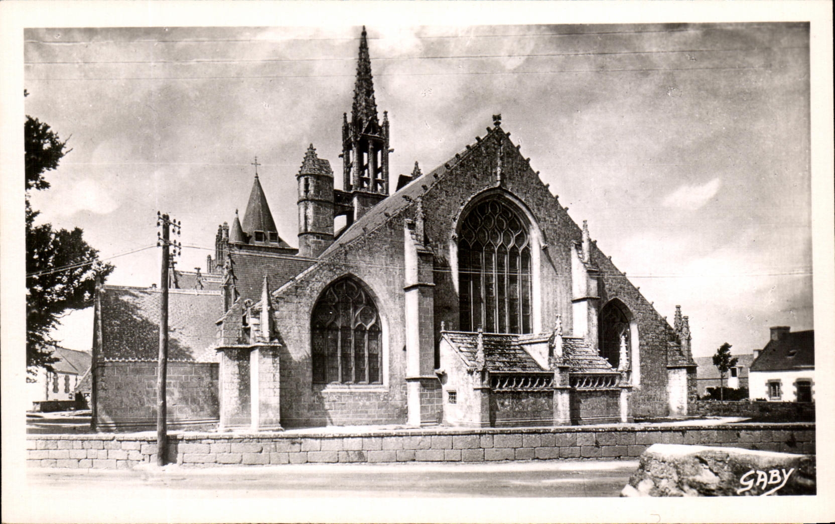 CPA St Guenole Penmarch Church Saint Nona