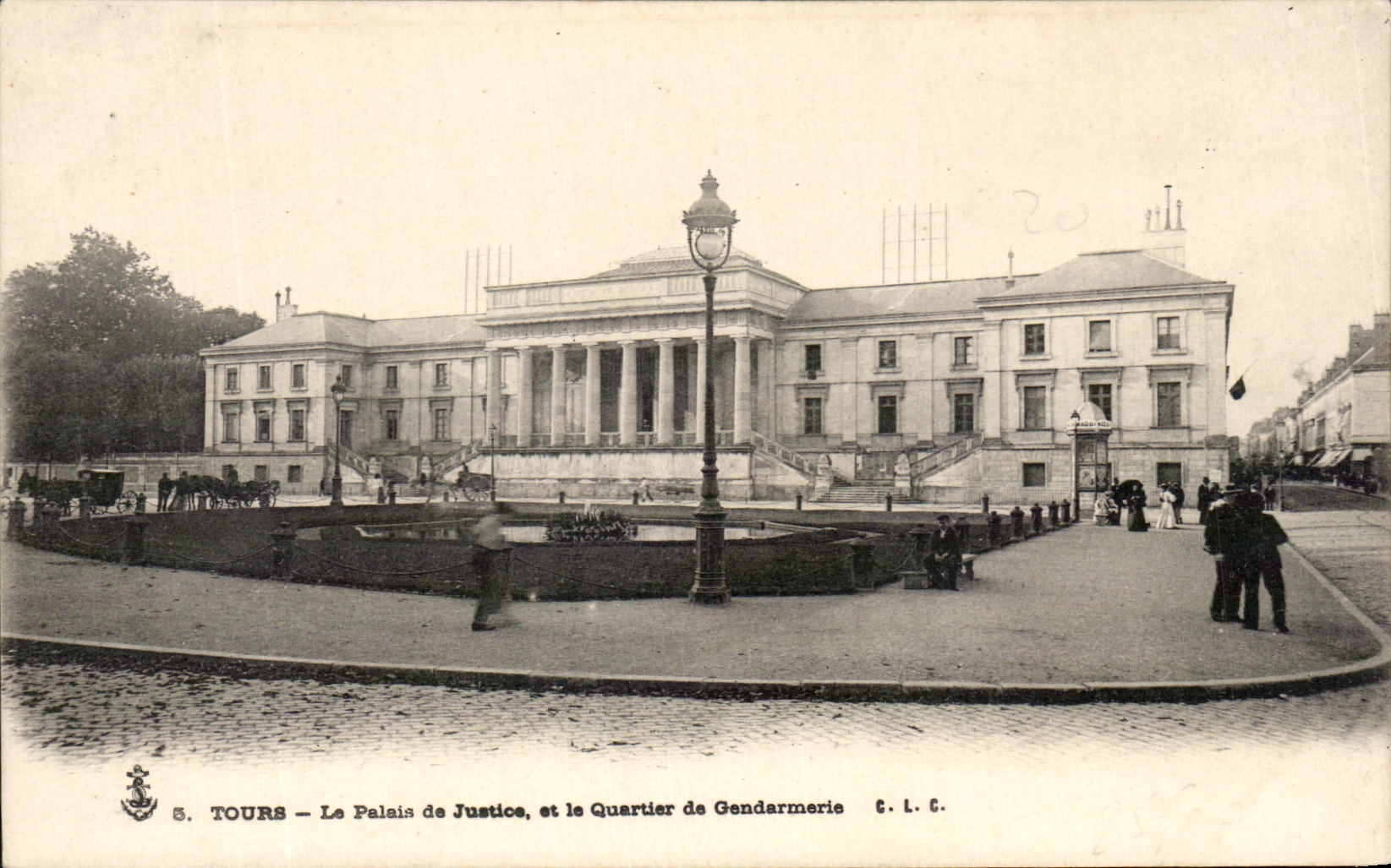 CPA Tours La Palais de Justice et le Quartier de Gendarmerie