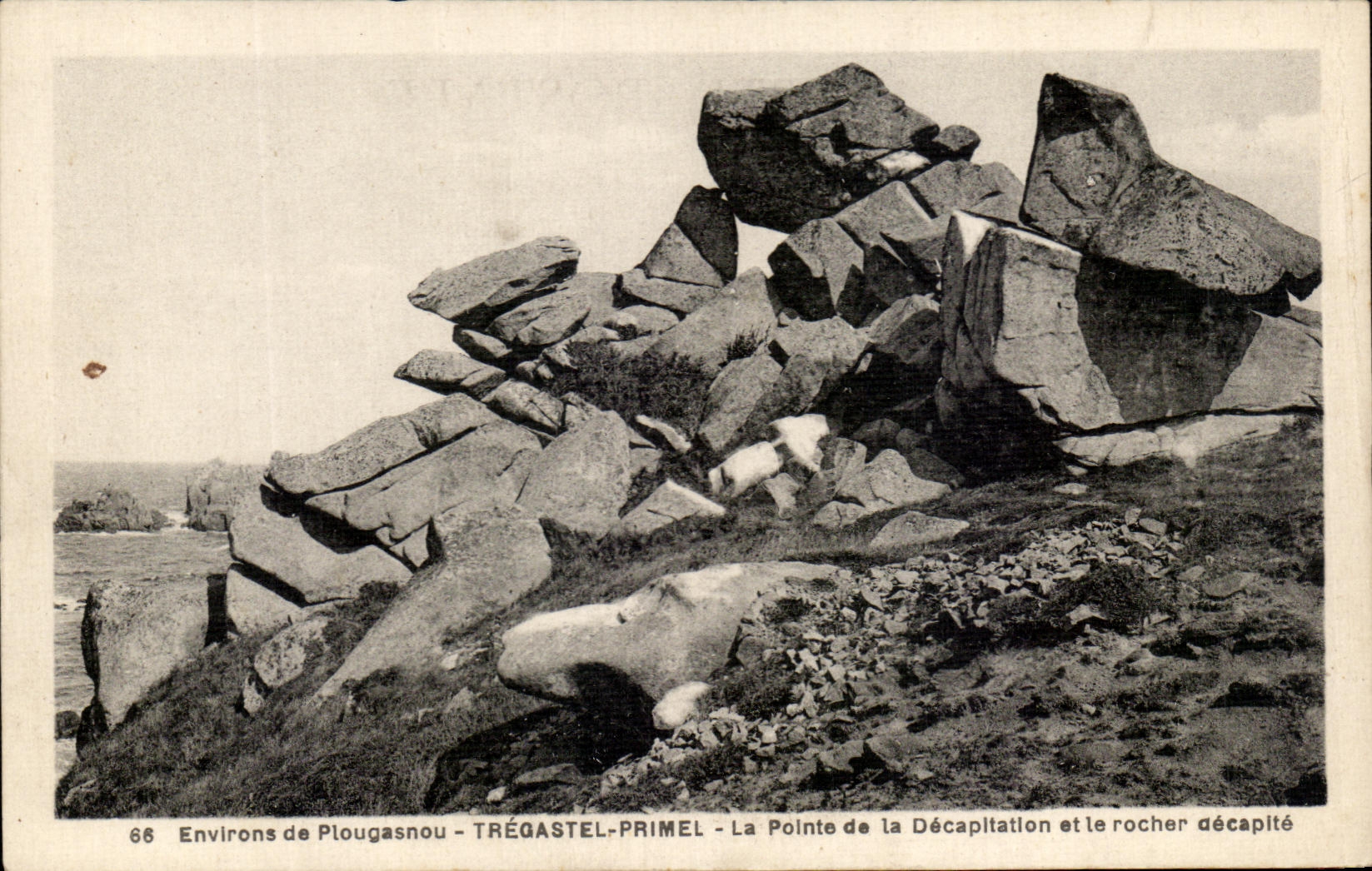 CPA Surroundings De Plougasnou Tregastel Primel the Point Of Decapitation And the Rocks Decapitates
