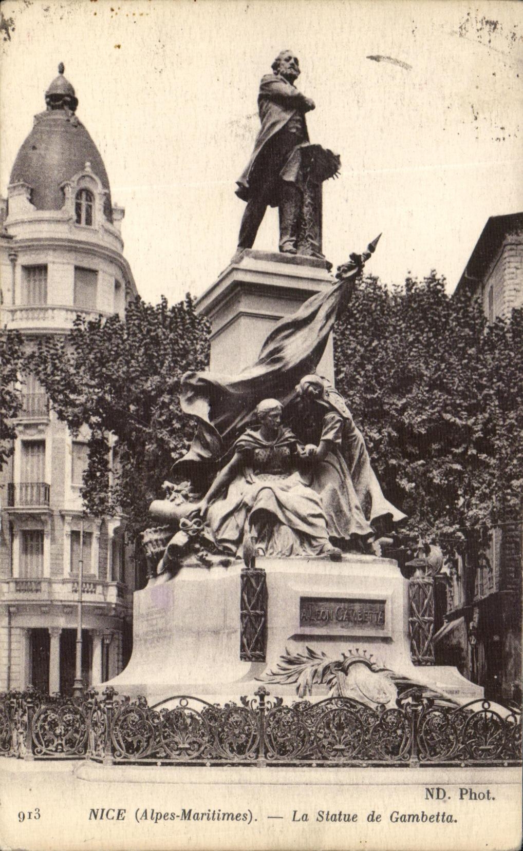 CPA Nice Statue De Gambetta