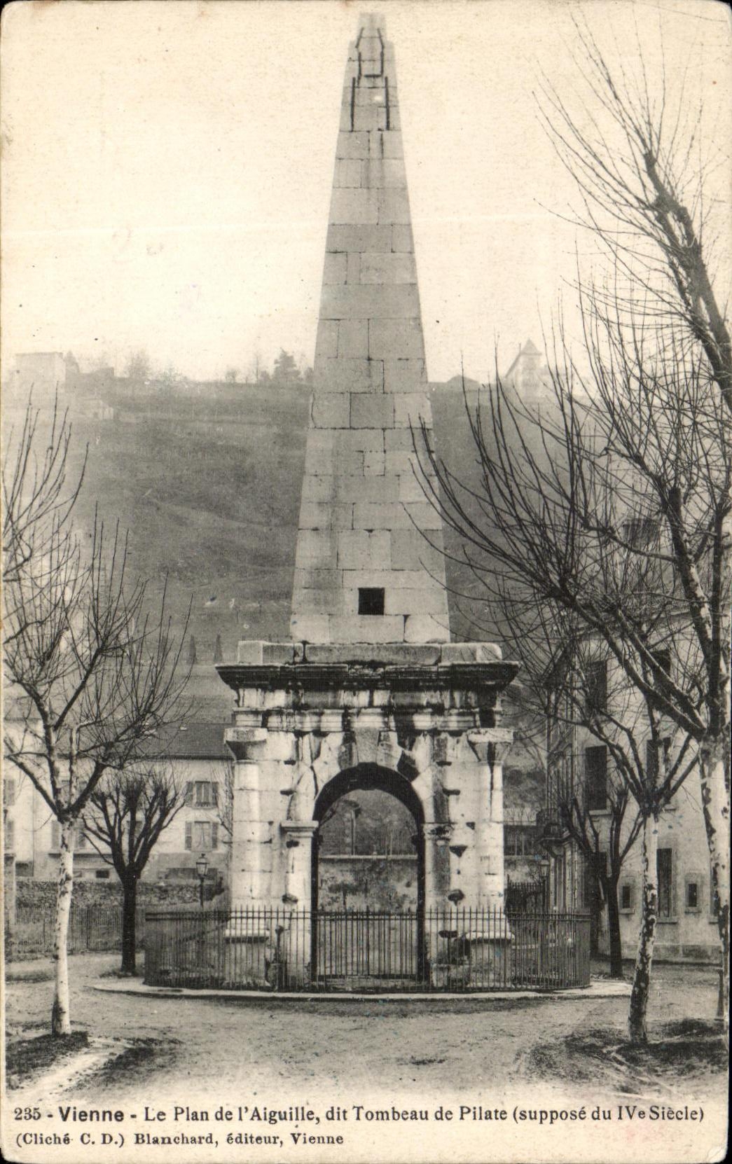 CPA Vienne Le Plan de l'Aiguille dit Tombeau de Pilate 