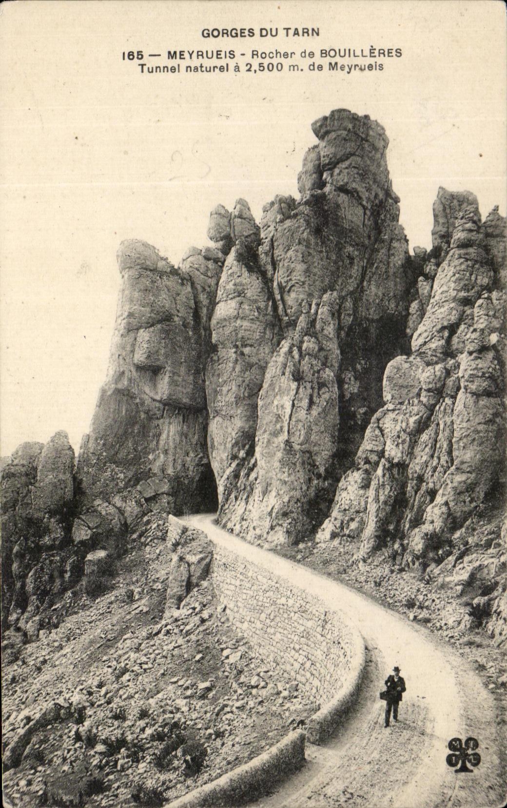 CPA Falls Of the Tarn Meyrueis Rock of Bouilleres Natural Tunnel