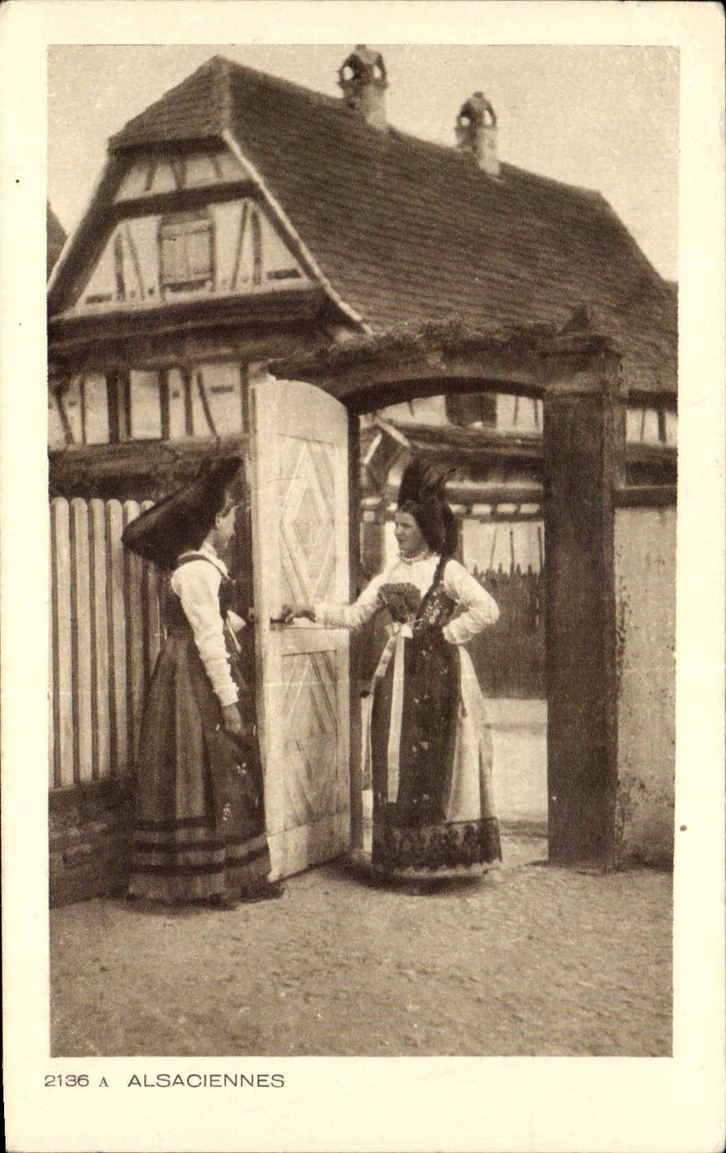 CPA Alsaciennes Folklore Costume Alsace