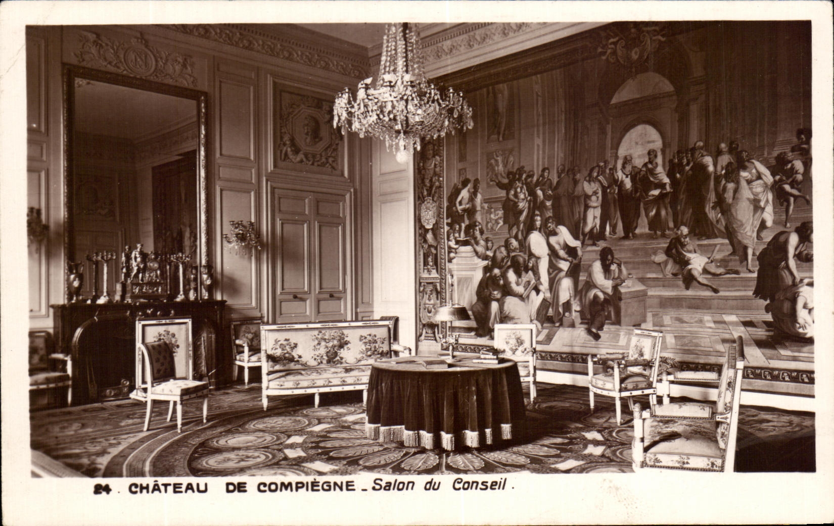 CPA Castle Of Compiegne Living room Of the Council