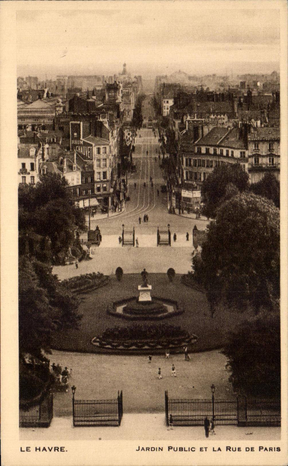 CPA Le Havre Jardin Public Et La Rue De Paris