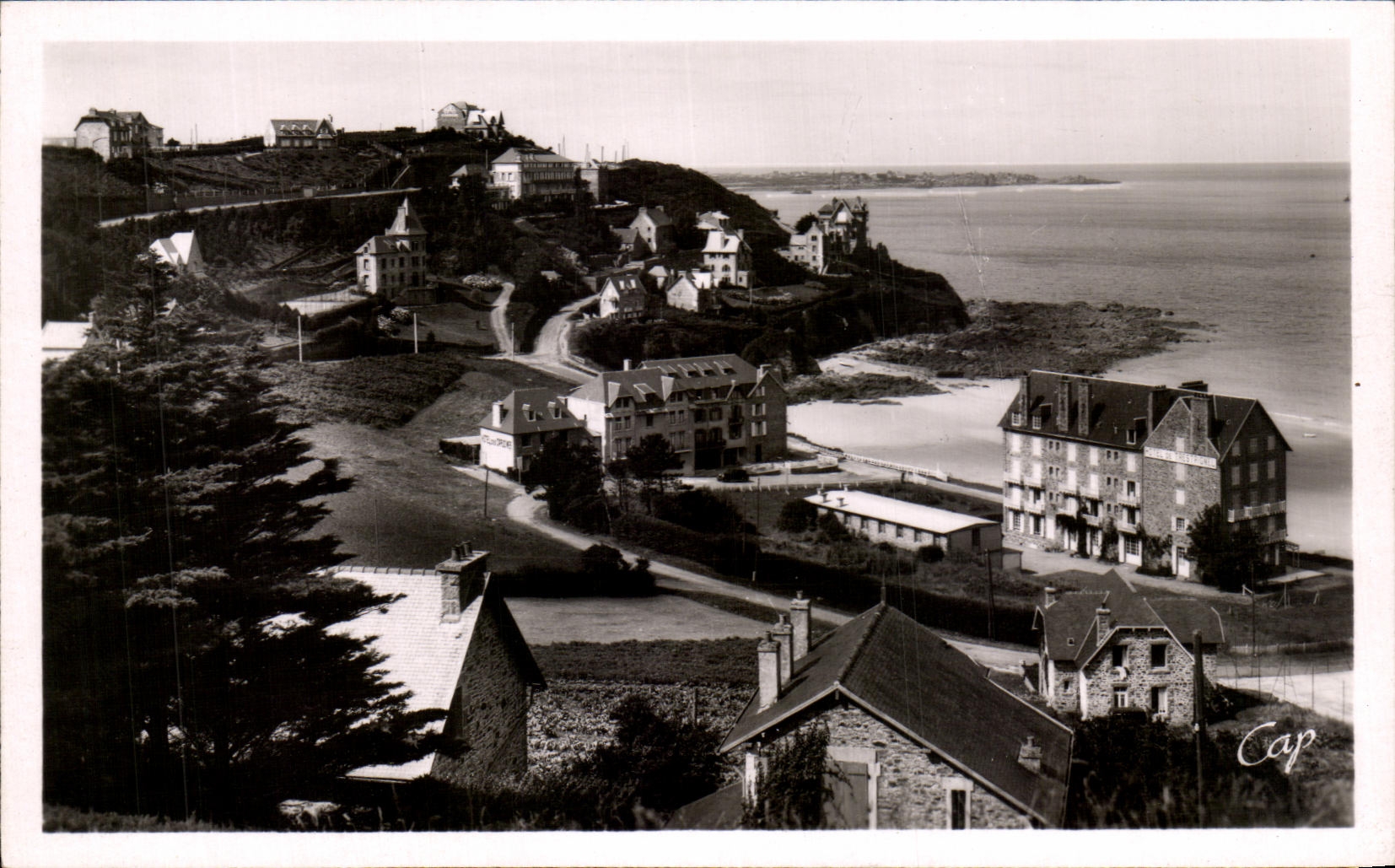 CPA Perros Guirec Trestrignel the Beach And Hotels