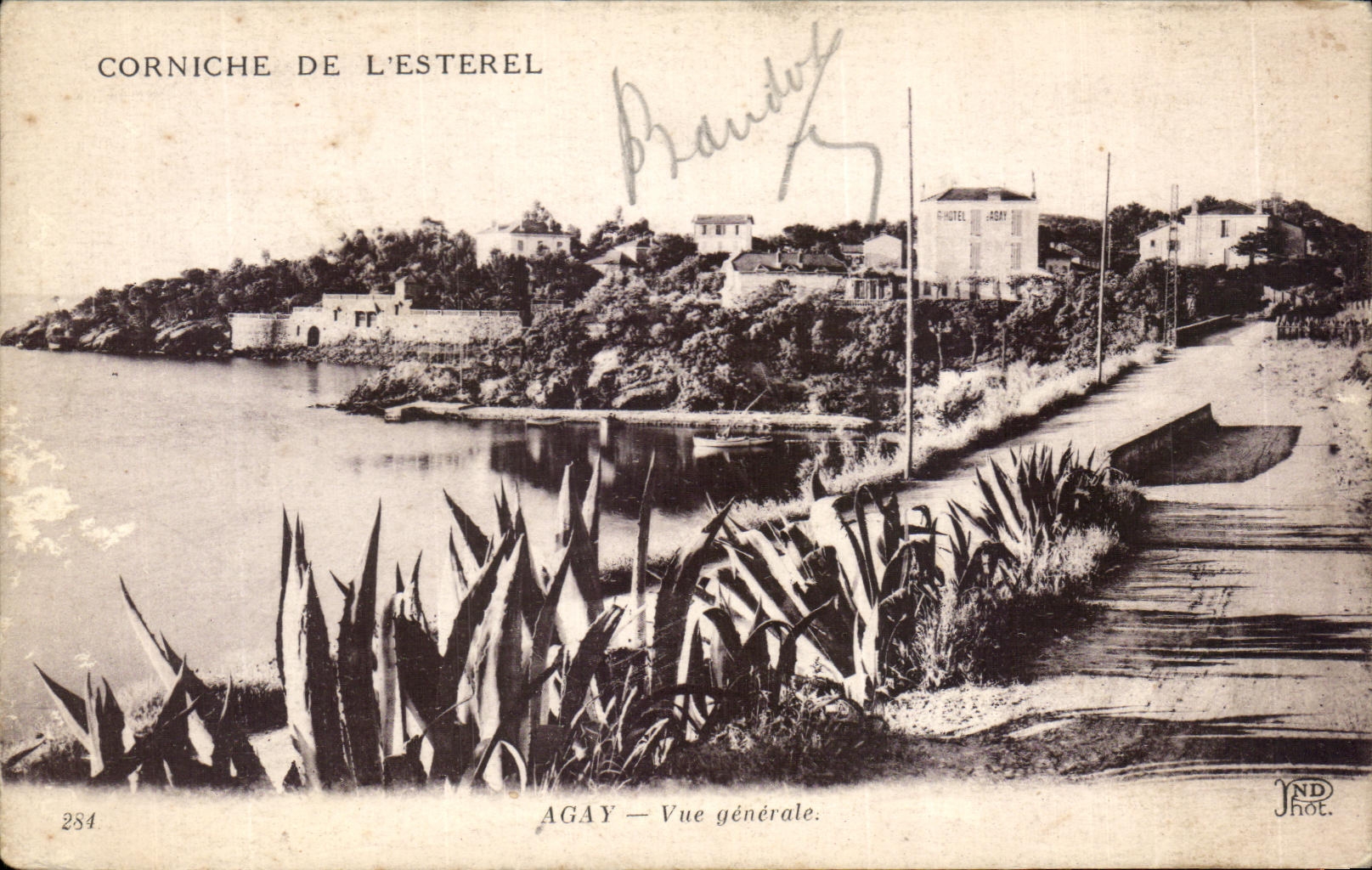 CPA Corniche De L'Esterel Agay Vue generale
