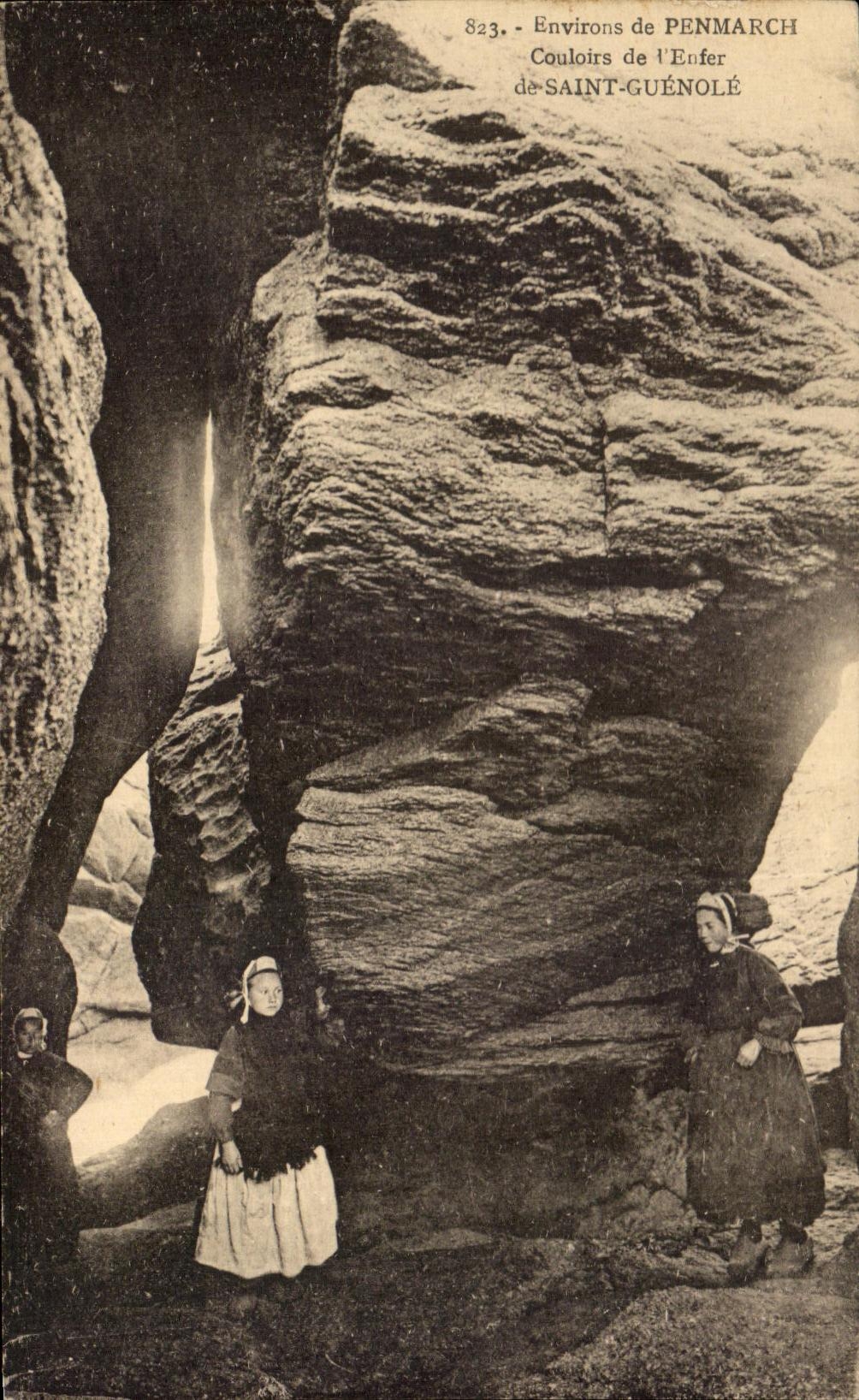 CPA Surroundings of Penmarch Corridors of the Hell of Saint Guenole