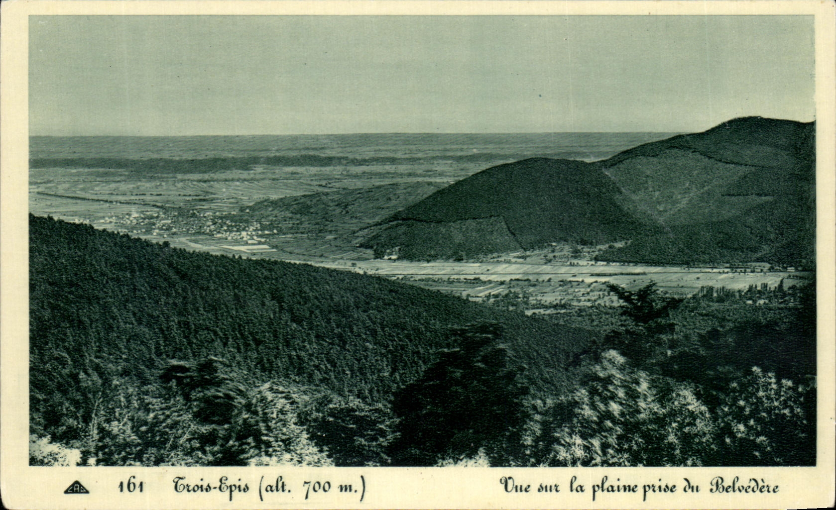 CPA Three Ears Seen On the Plain Taken Of the View-point