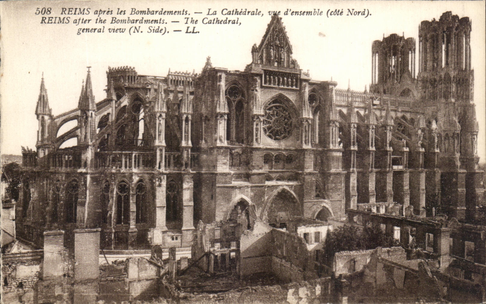 CPA Rheims after the Bombardments the overall picture Cathedral Militaria