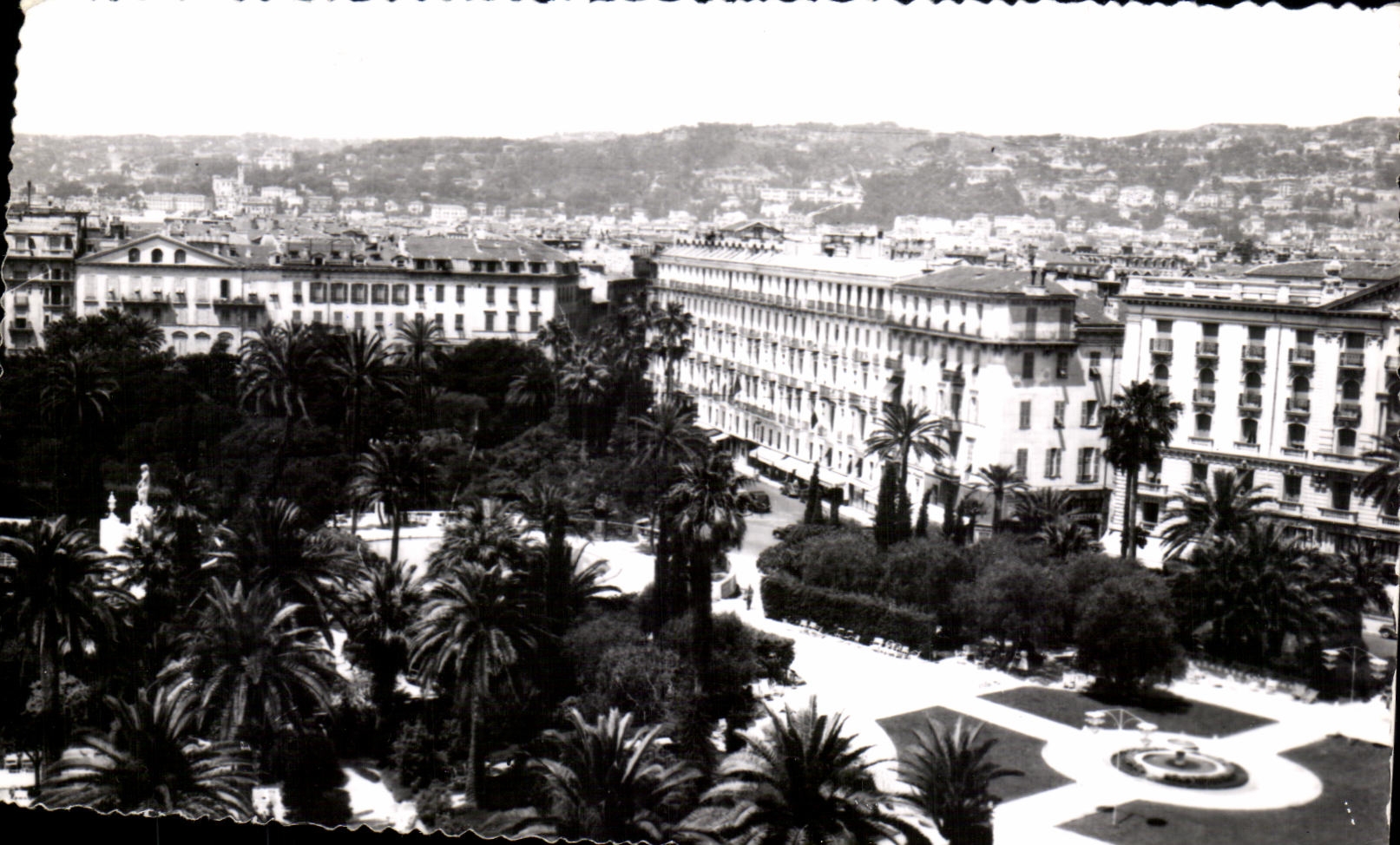 CPSM Nice Panorama des Jardins Albert 1er