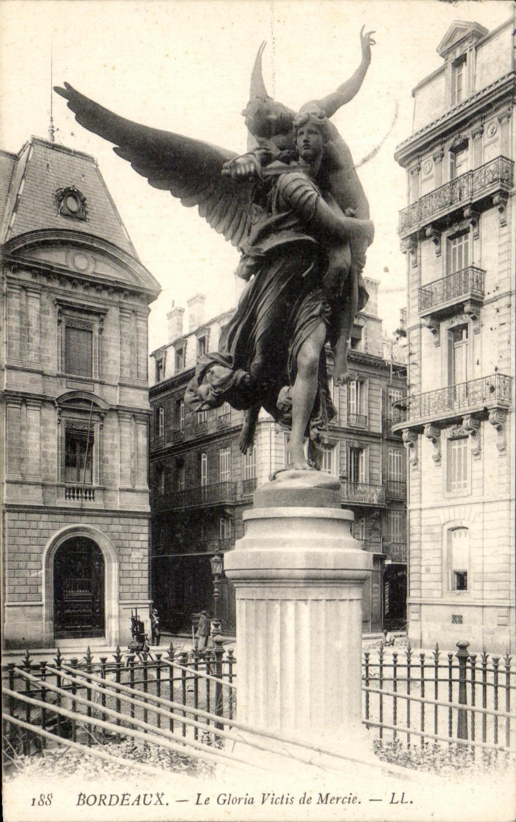 CPA Bordeaux Gloraia Victis de Mercie