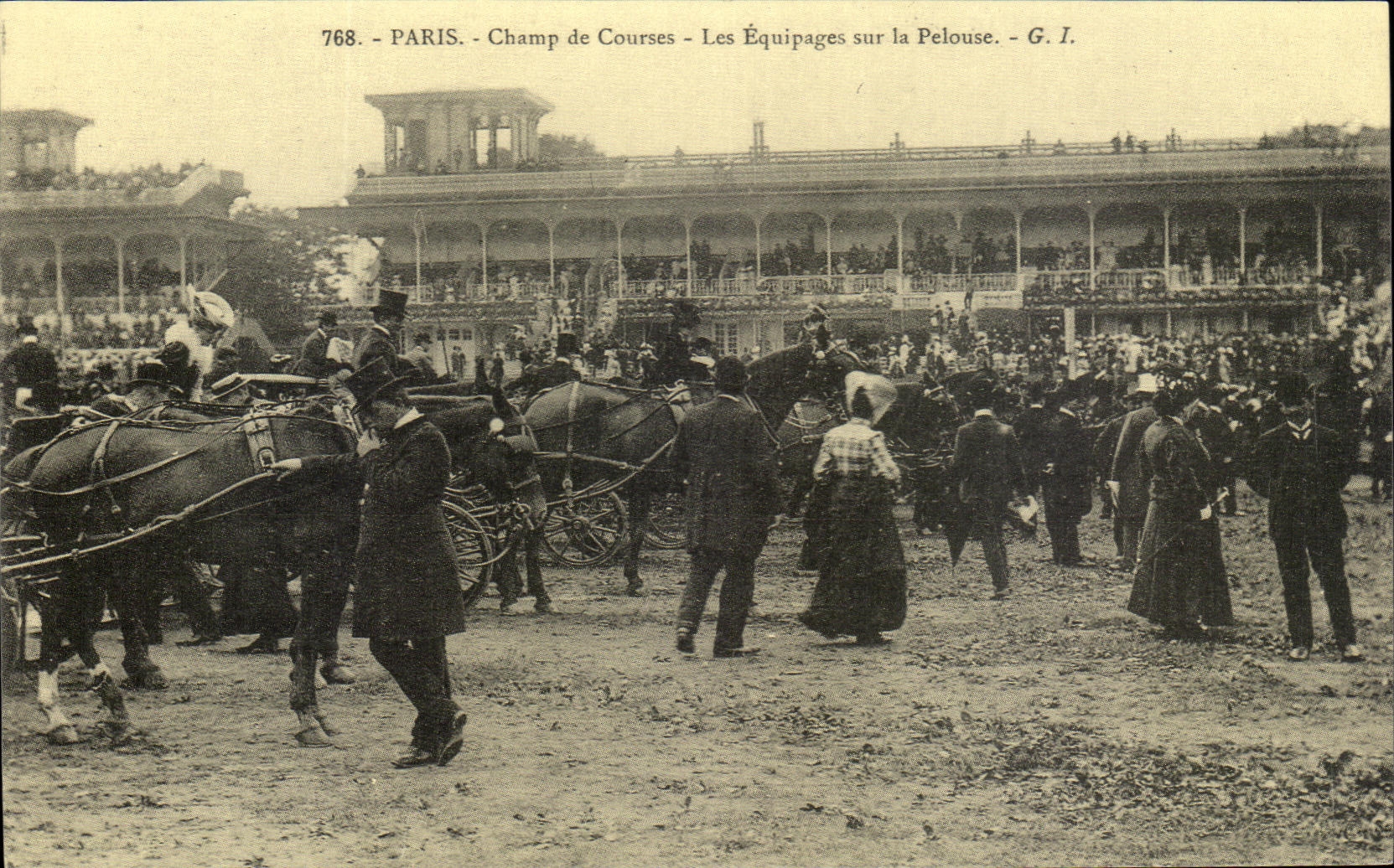 REPRO Paris Racecourse Crews on the Lawn Hippisme Horses