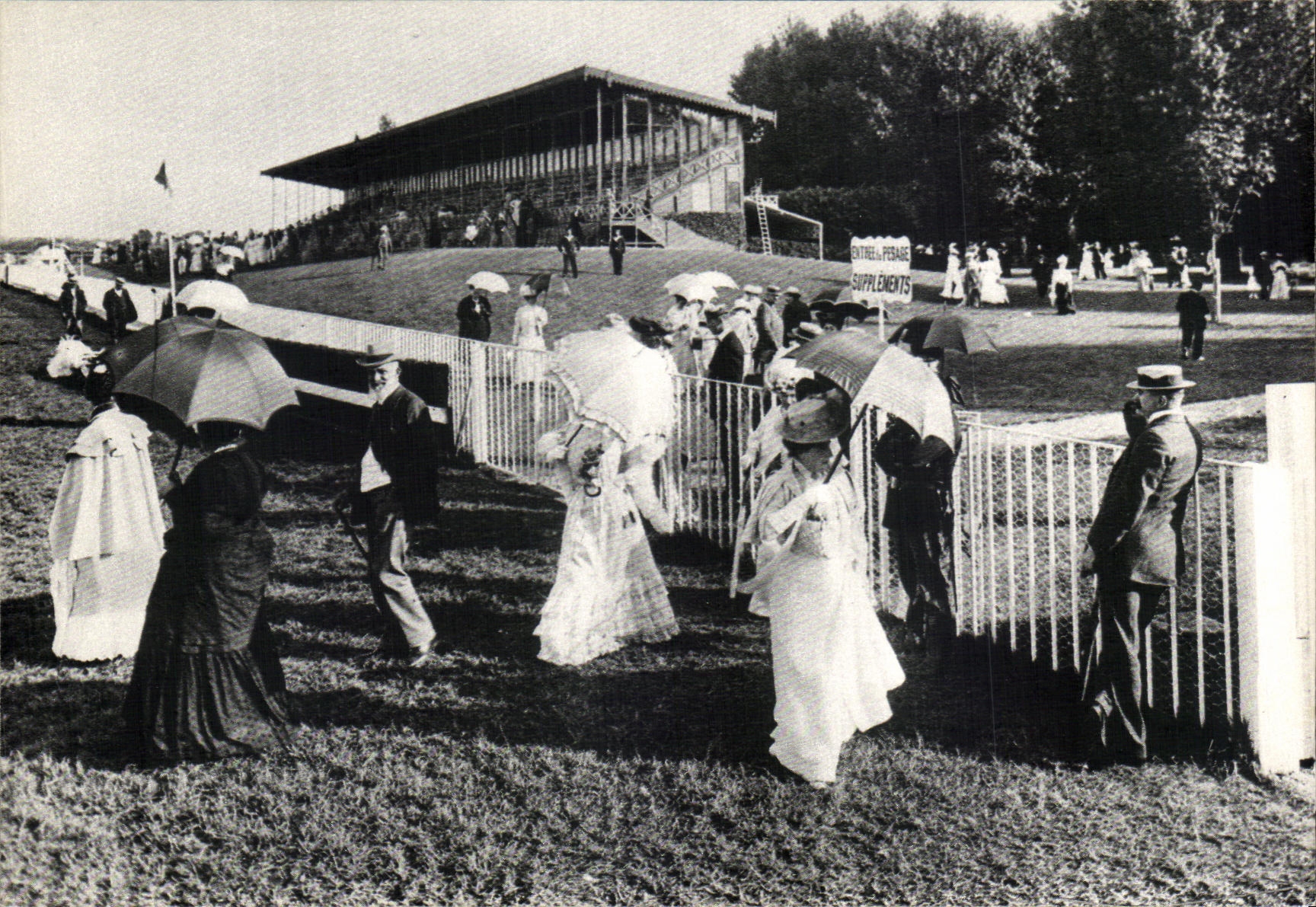 REPRO Paris Day of races to the hippodrome of Longchamp Hippisme Horses