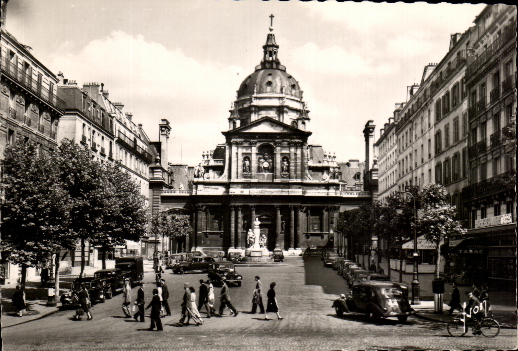 CPSM Paris Eglise de la Sorbonne