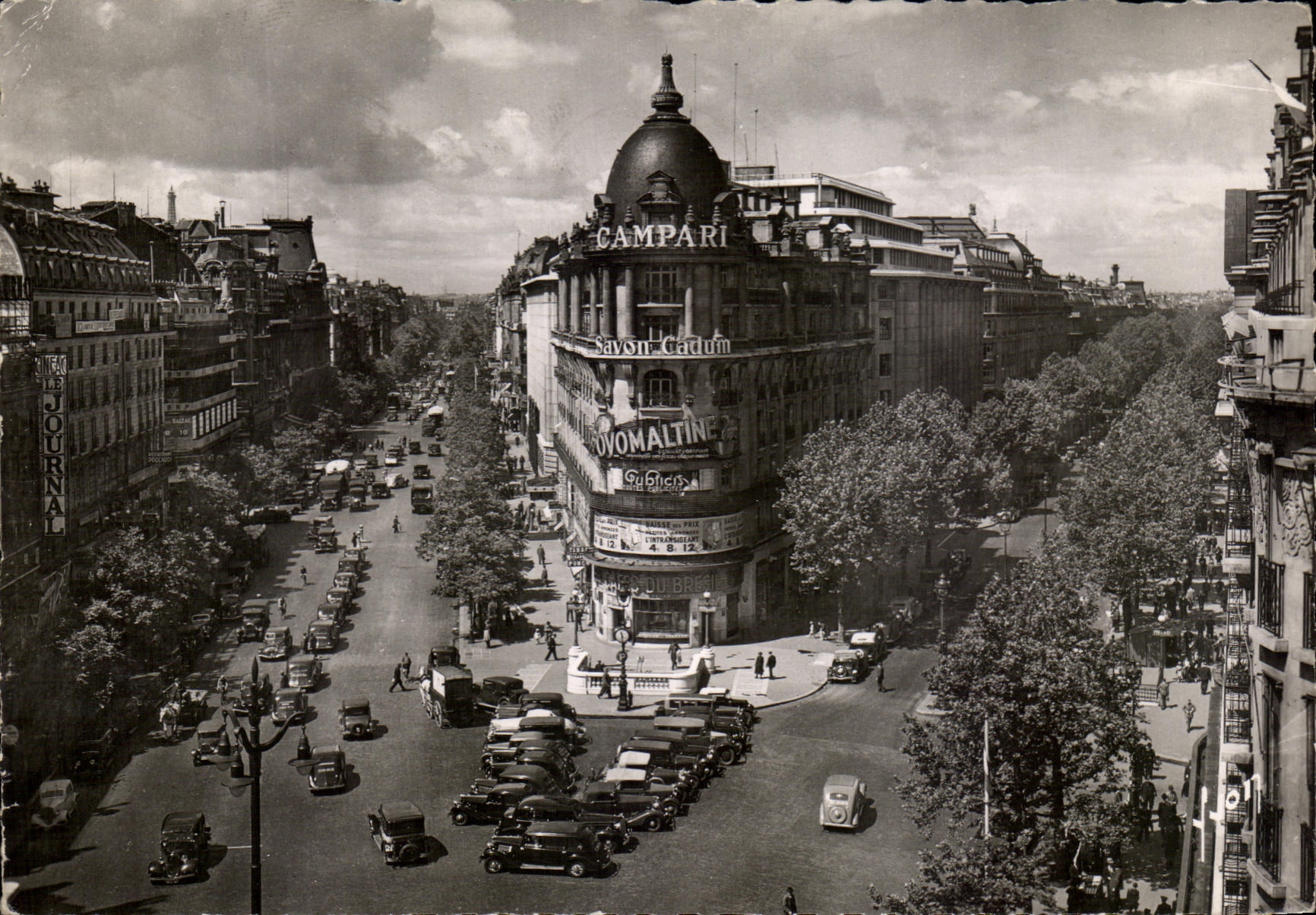CPA Paris En Flanant Carrefour Richelleu Drouot Boulevards des Italiens et Haussman
