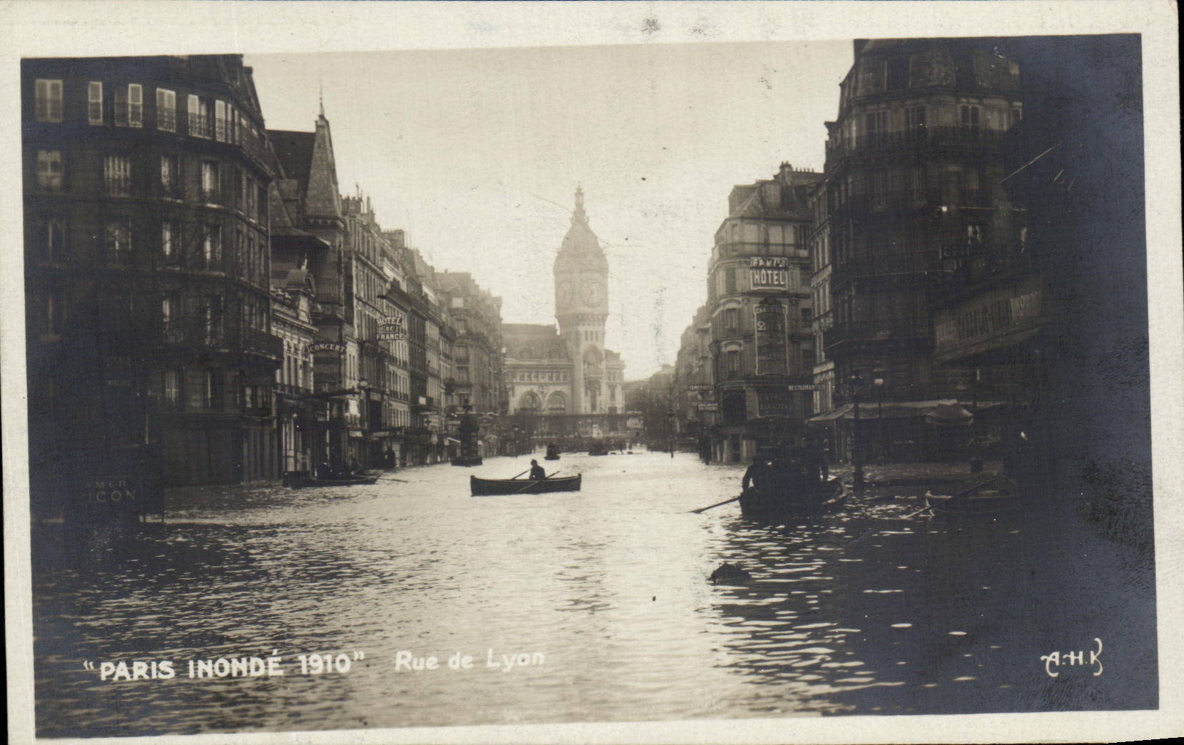 CPA Paris Inonde Rue de Lyon