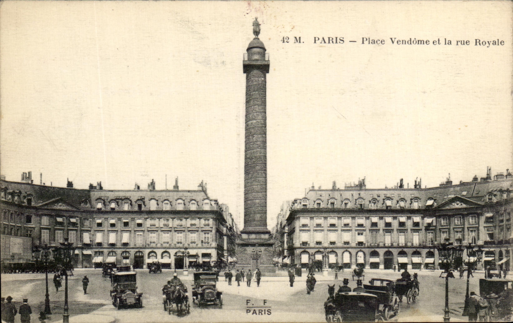 CPA Paris Places Vendome and the street Royale