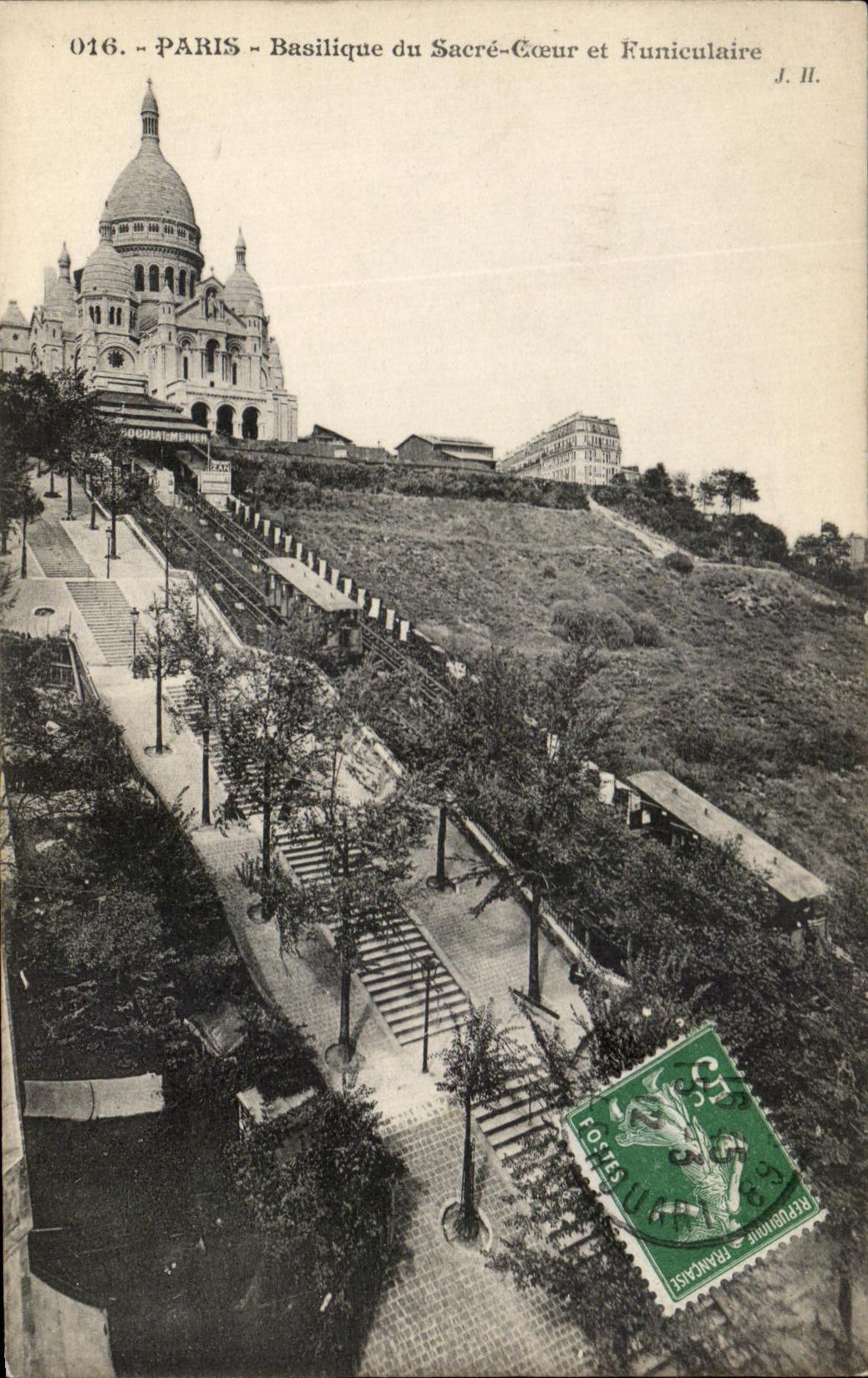 CPA Paris Basilica of the Sacring Heart and Funicular Montmartre