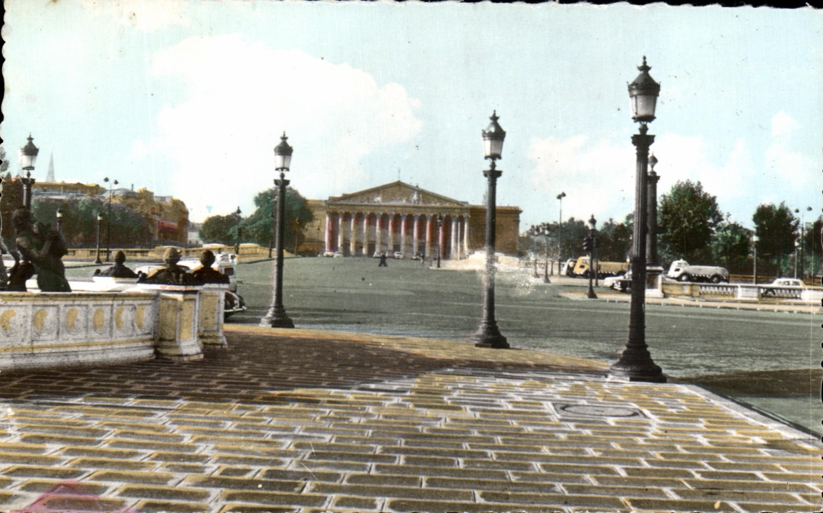 CPA Paris Places Harmony and House of Commons