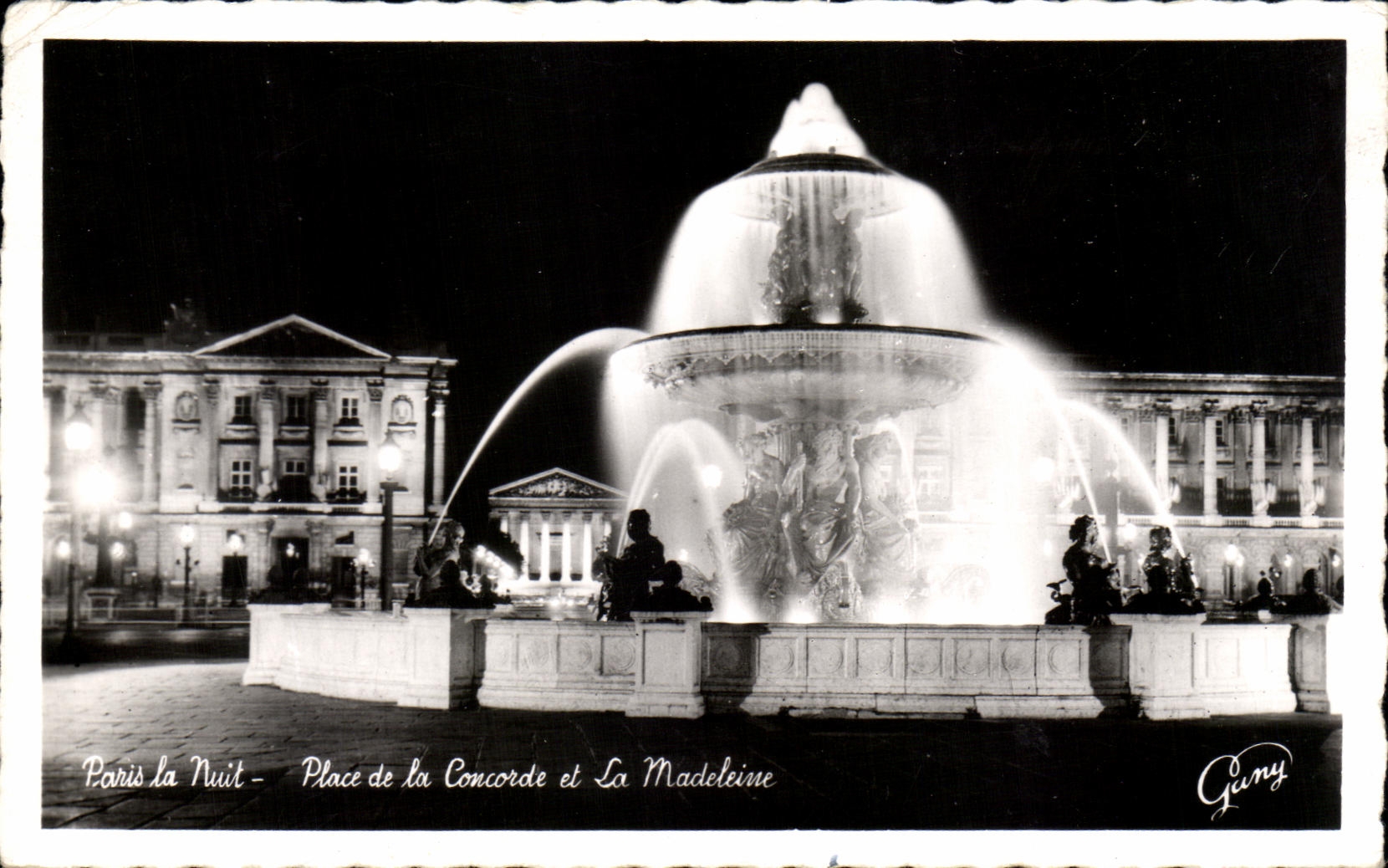 CPSM Paris La Harms Place Of the Harmony Et La Madeleime