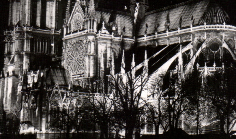 CPA Paris y sus maravillas vistas a partir de la noche del banco izquierdo en la catedral nuestra senora