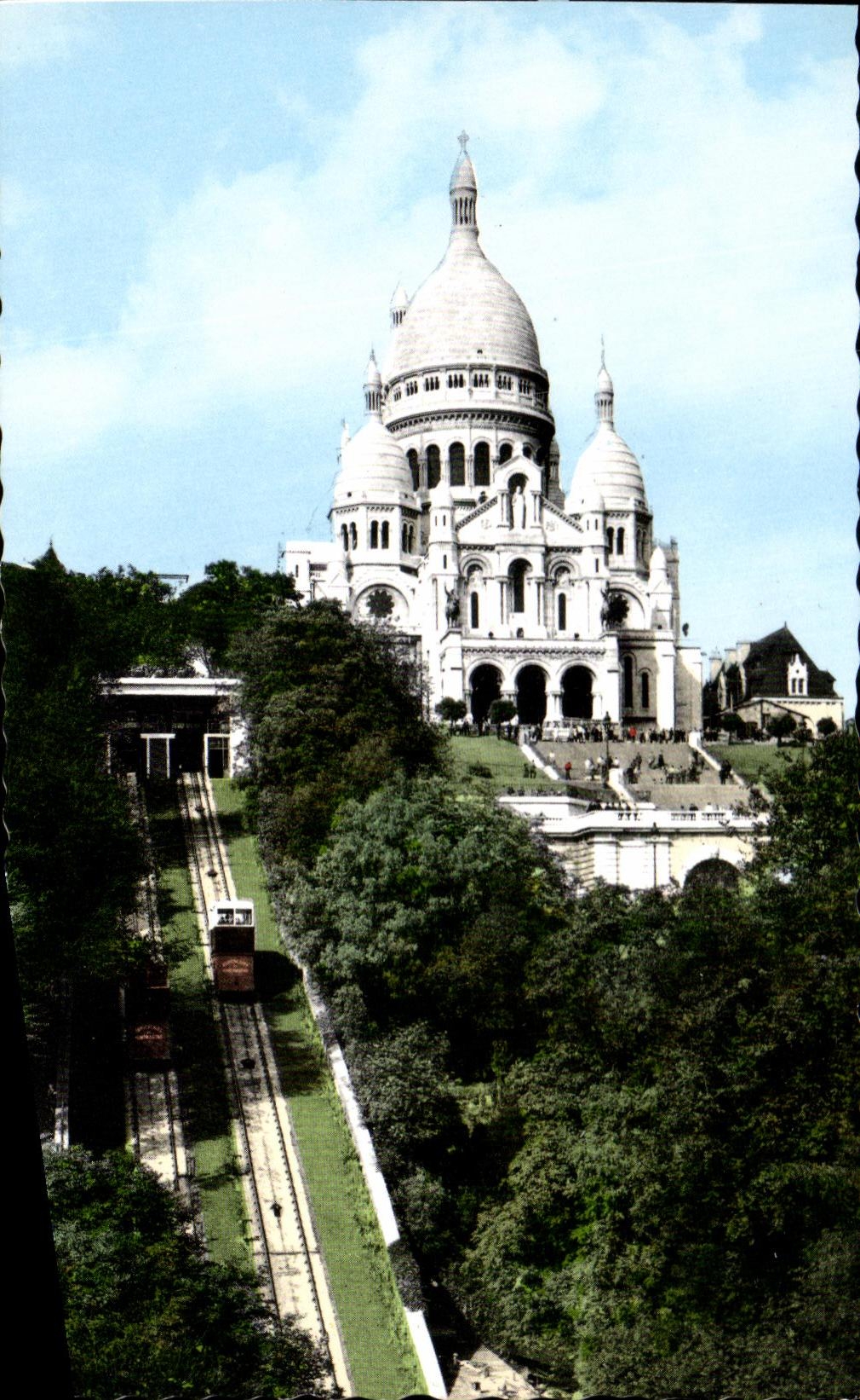 CPA Paris Basilica of Sacring Heart of Montmartre Funicultaire