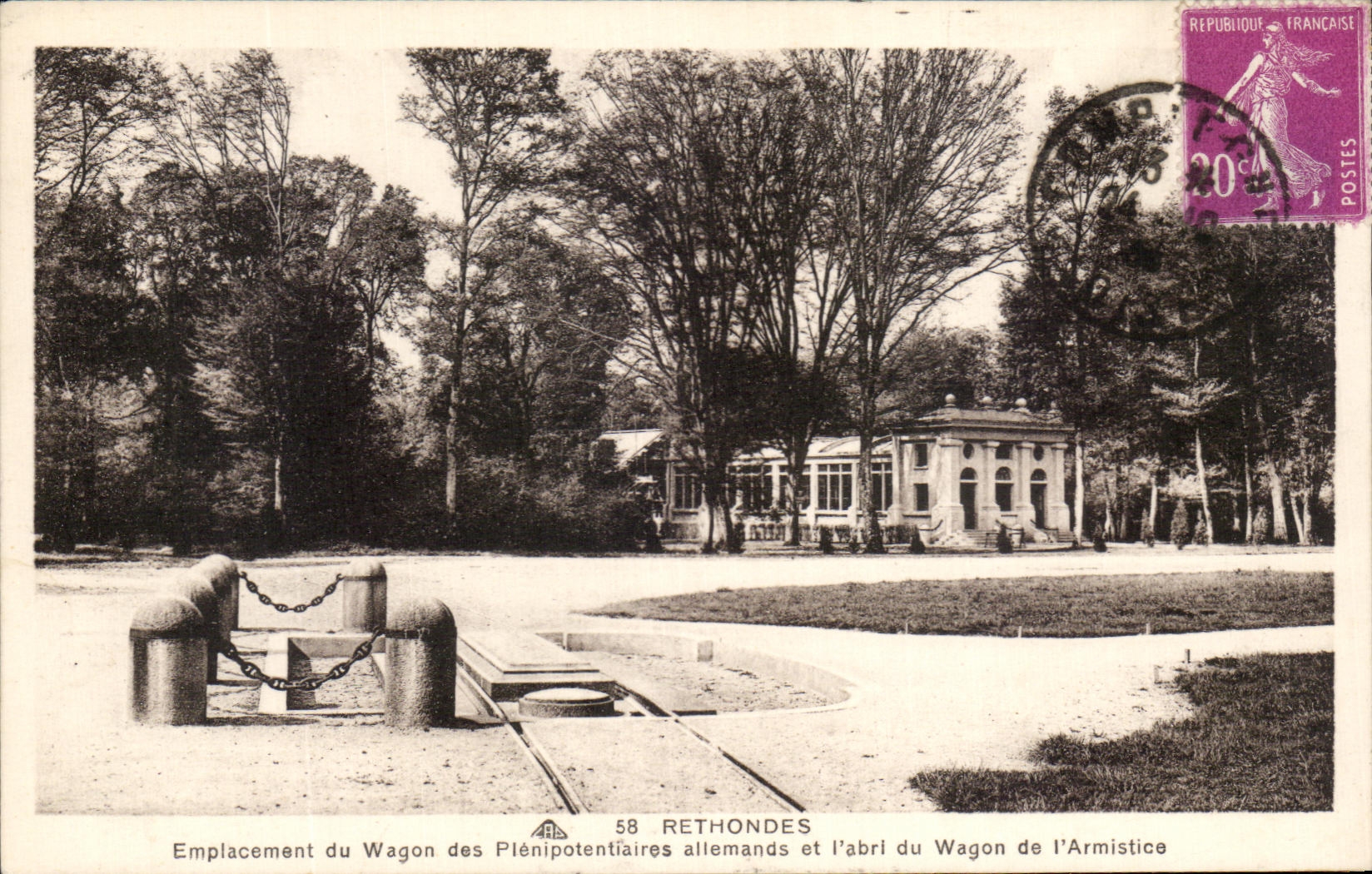 CPA Rethondes Emplacement du wagon des Plenipotentiaires allemands Militaria