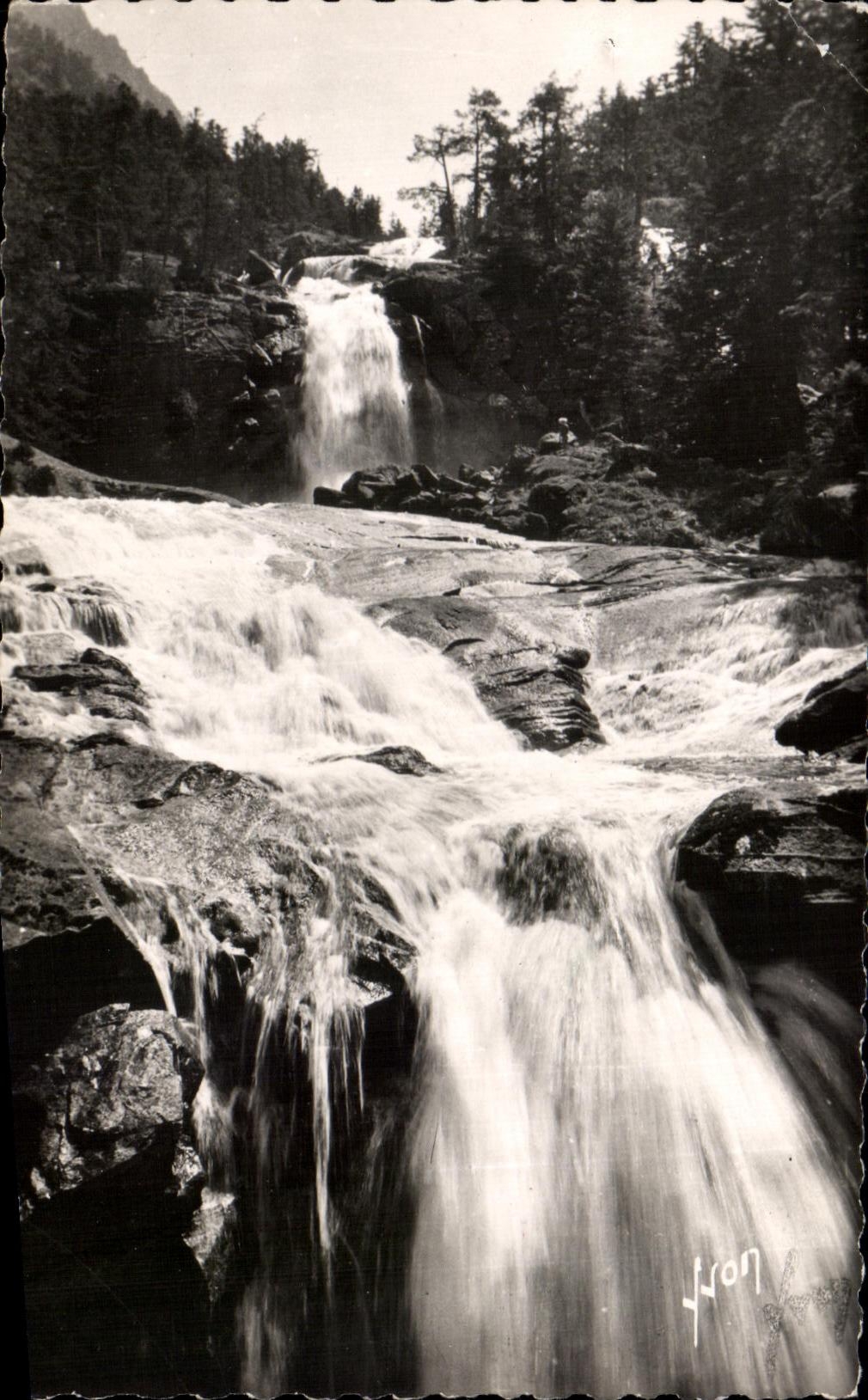 CPA Environs de Cauterets Le pont D'Espagne La Cascade