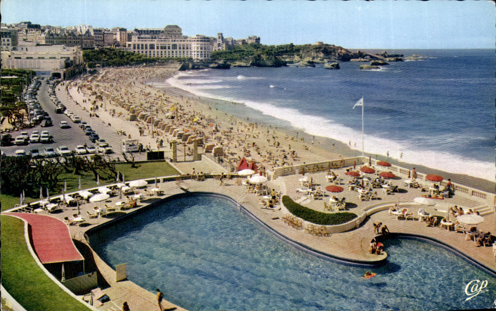 CPA Biarritz la grande Plage et le Casino Bellevue
