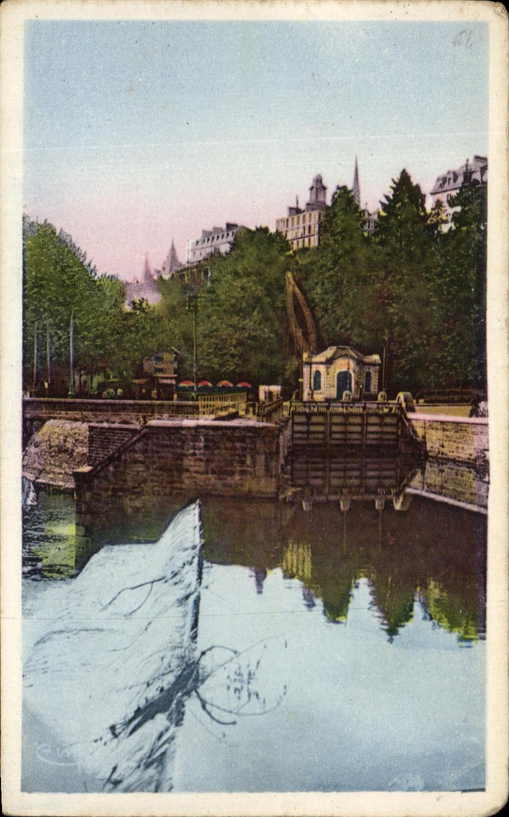 CPA Pau Funiculaire Vu Du Canal