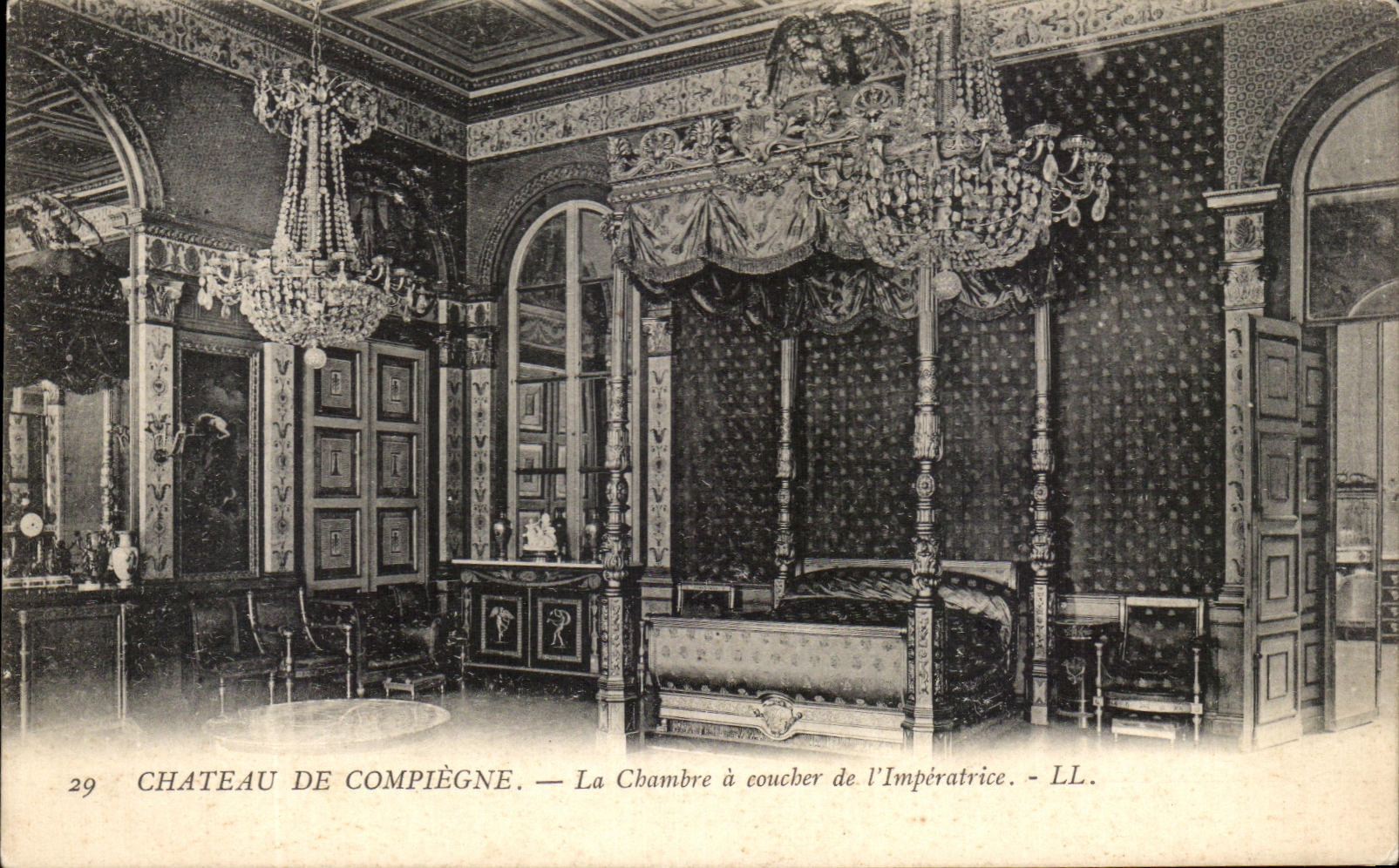 CPA Castle Of Compiegne La Chambre has Coucber of the empress