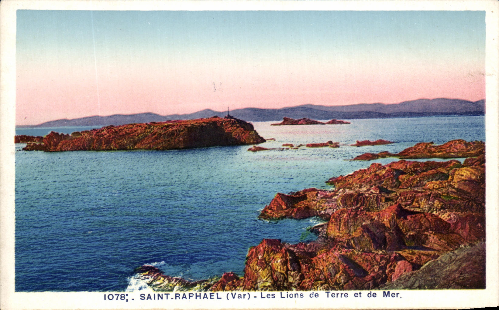 CPA Saint Raphael Les Lions de Terre et de Mer