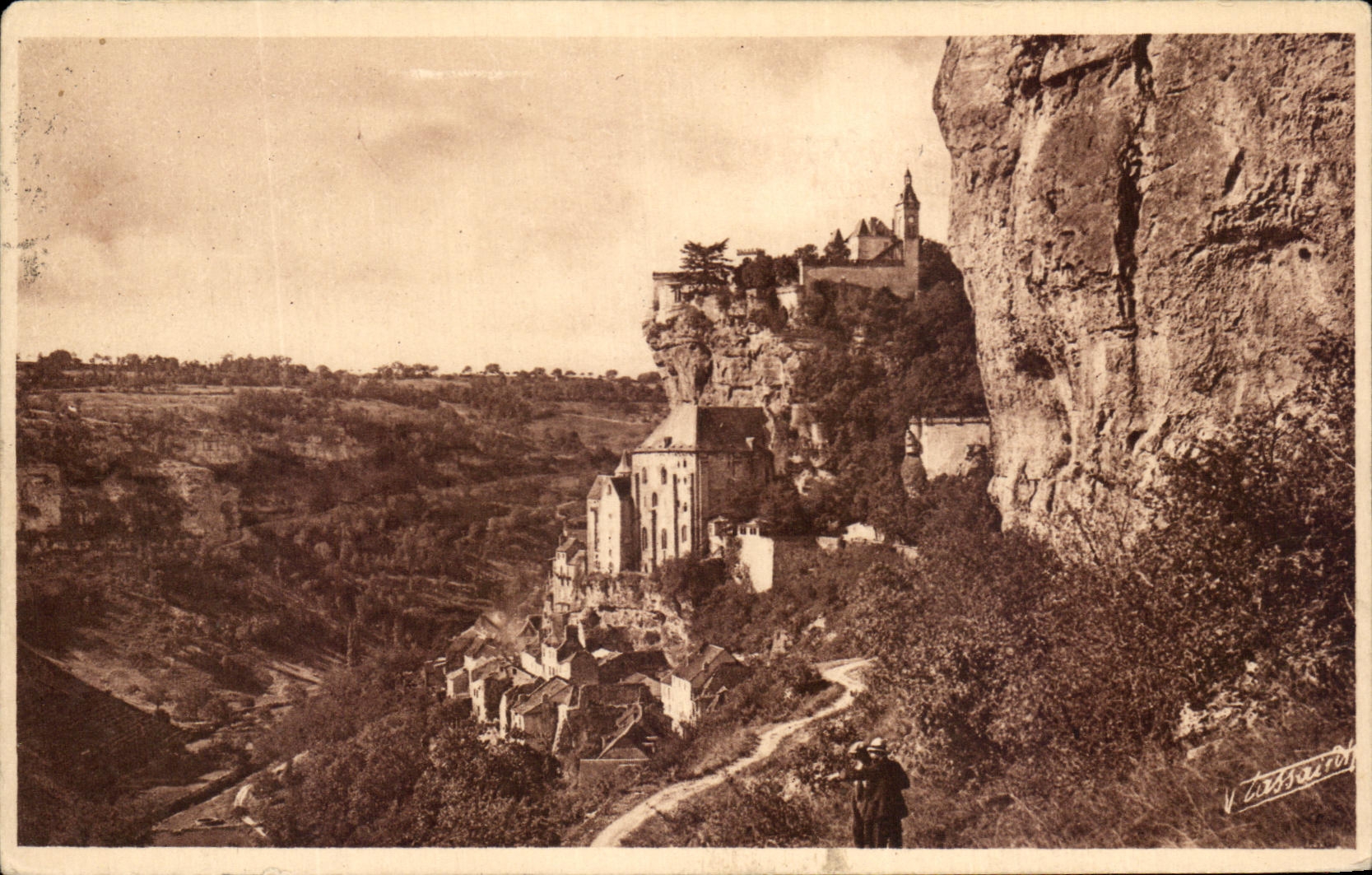 CPA En Quercy Rocamadour Vue generale au Levant