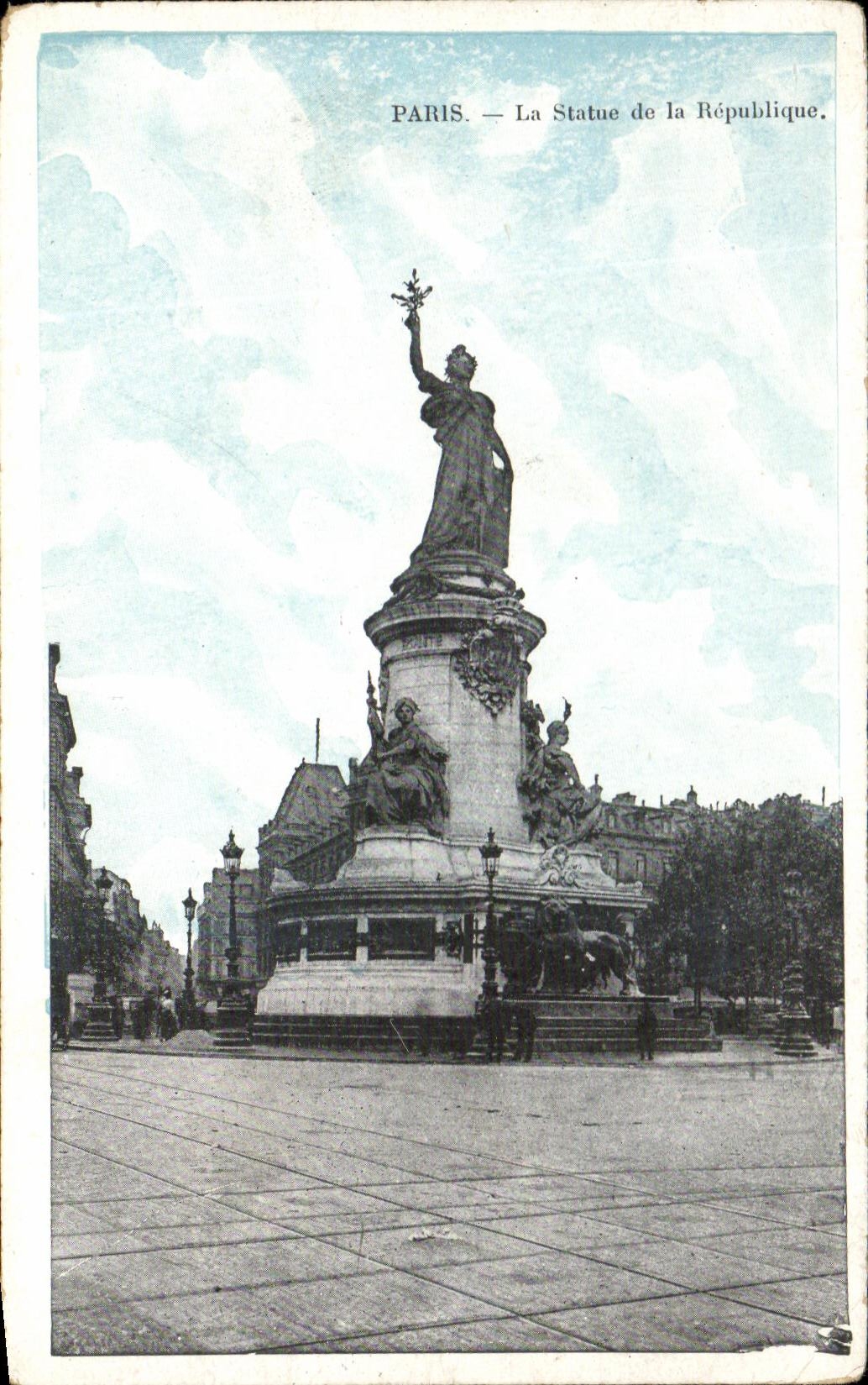 CPA Paris La Statue Of Repulique Lion