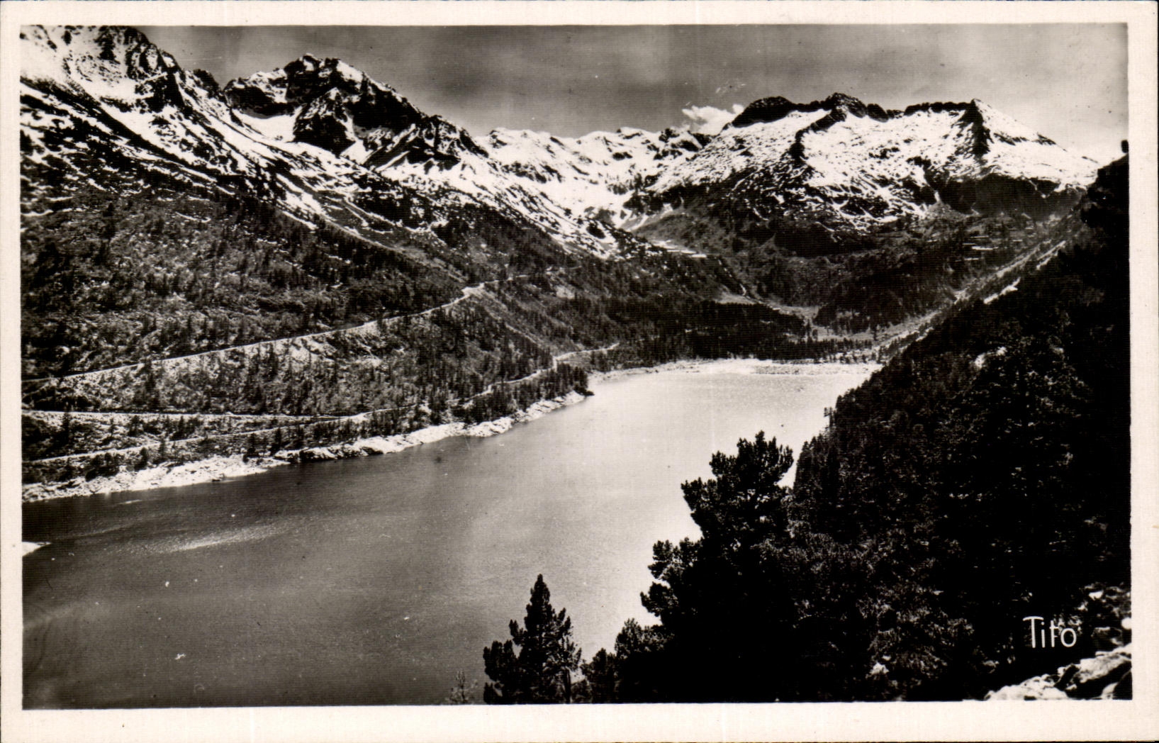 CPA Aragnouet Vallee d'Aure Le Lac d'Oredon Le Pic Mechant Le pic d'Estaragne