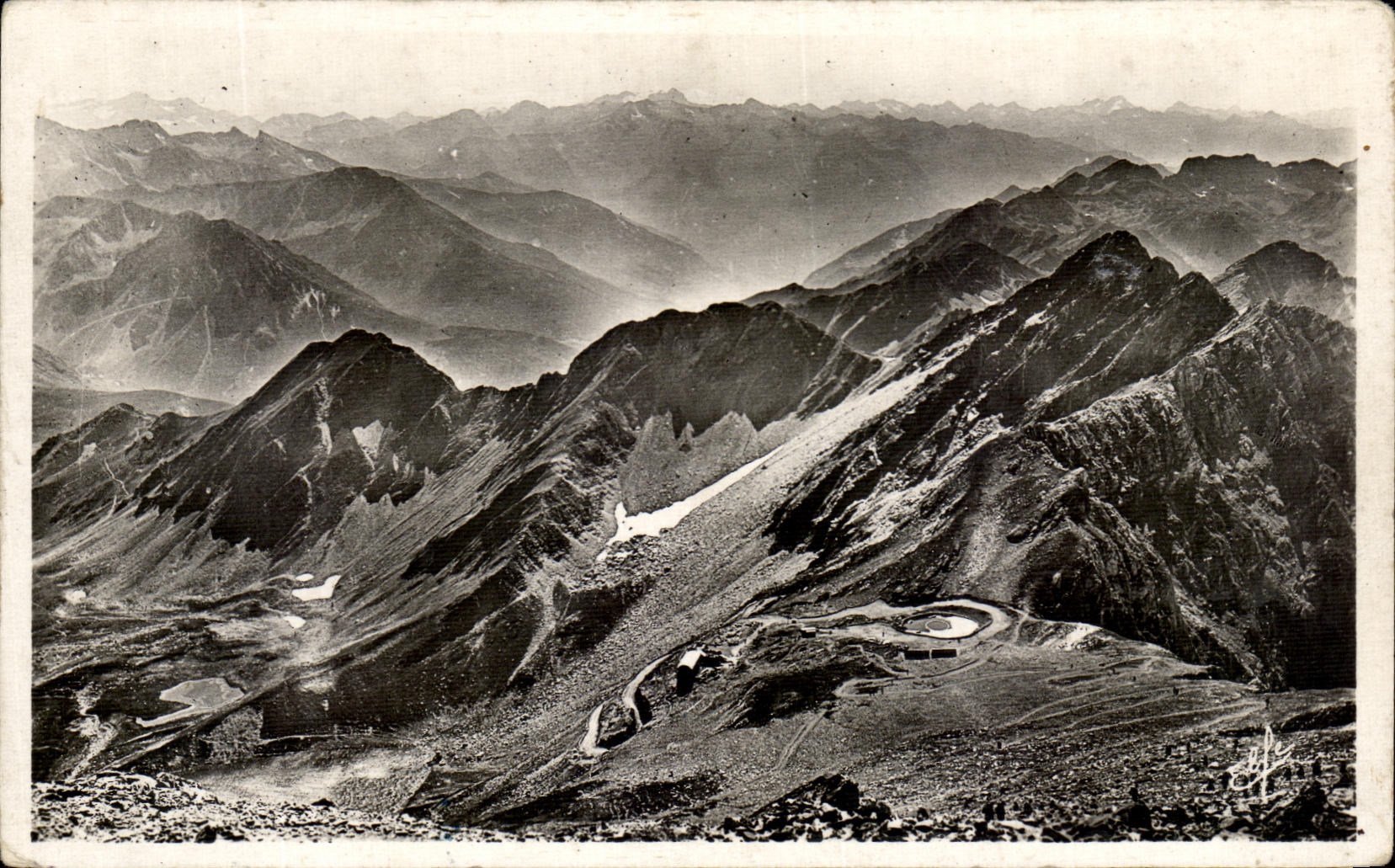 CPA Pyrenees Ocean Pic Du Midi Le Plateau Du Laguet Terminus De La Roule Vu Du Sommet