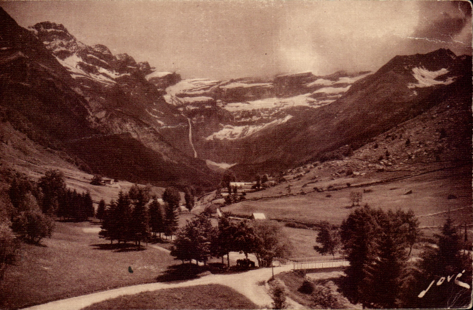 CPA Gavarnie Panoramic View Of the Valley And the Circus At the Bottom
