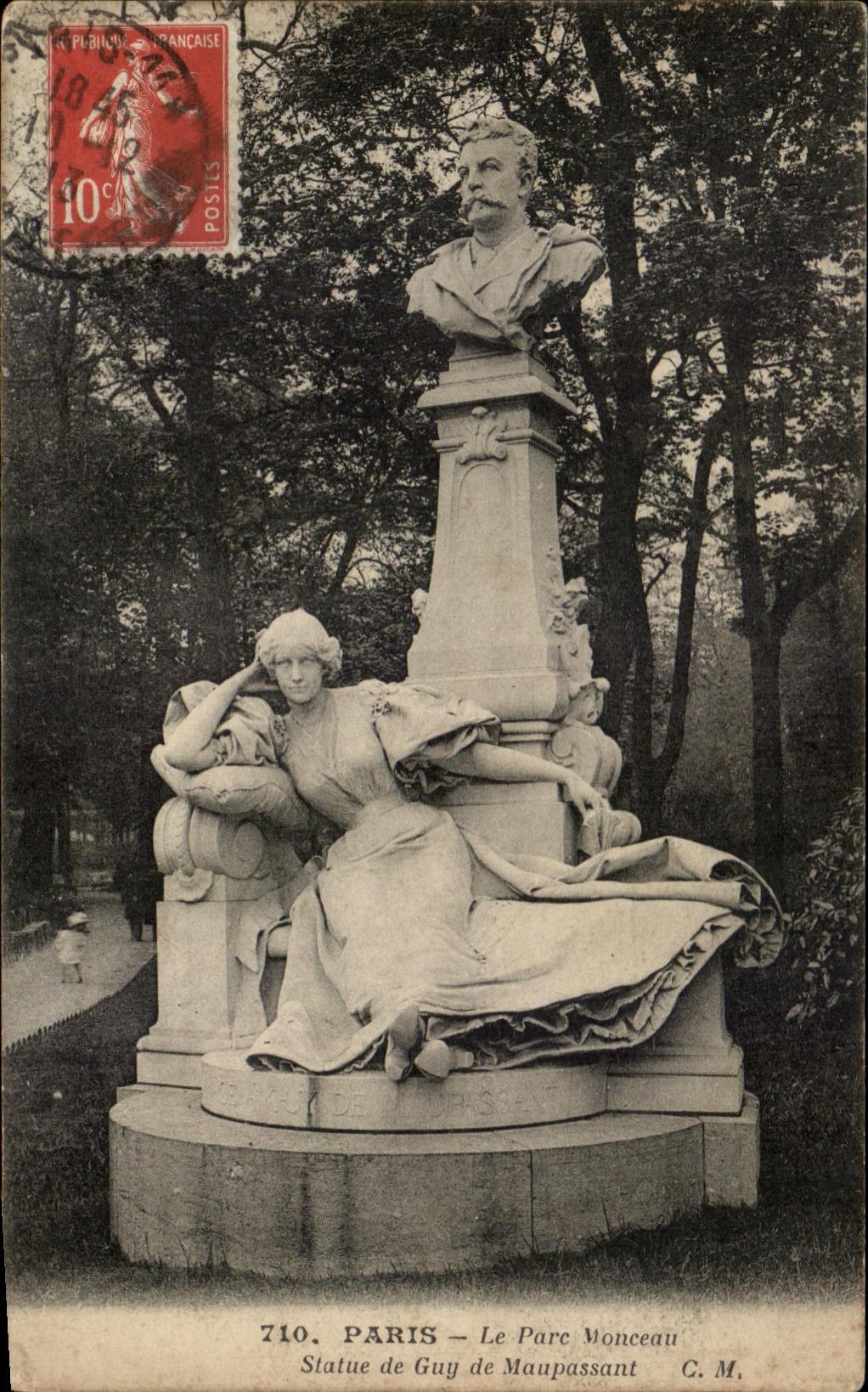 CPA Paris the Park Heap Statue De Guy De Maupassant