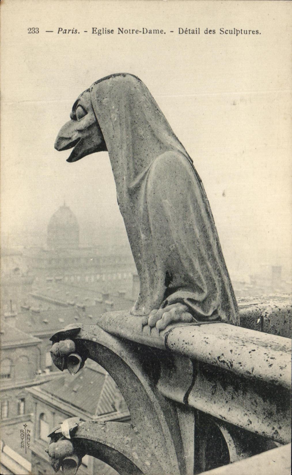 Detalle de CPA Paris Church Notre Dame de la caneria del humo de las esculturas