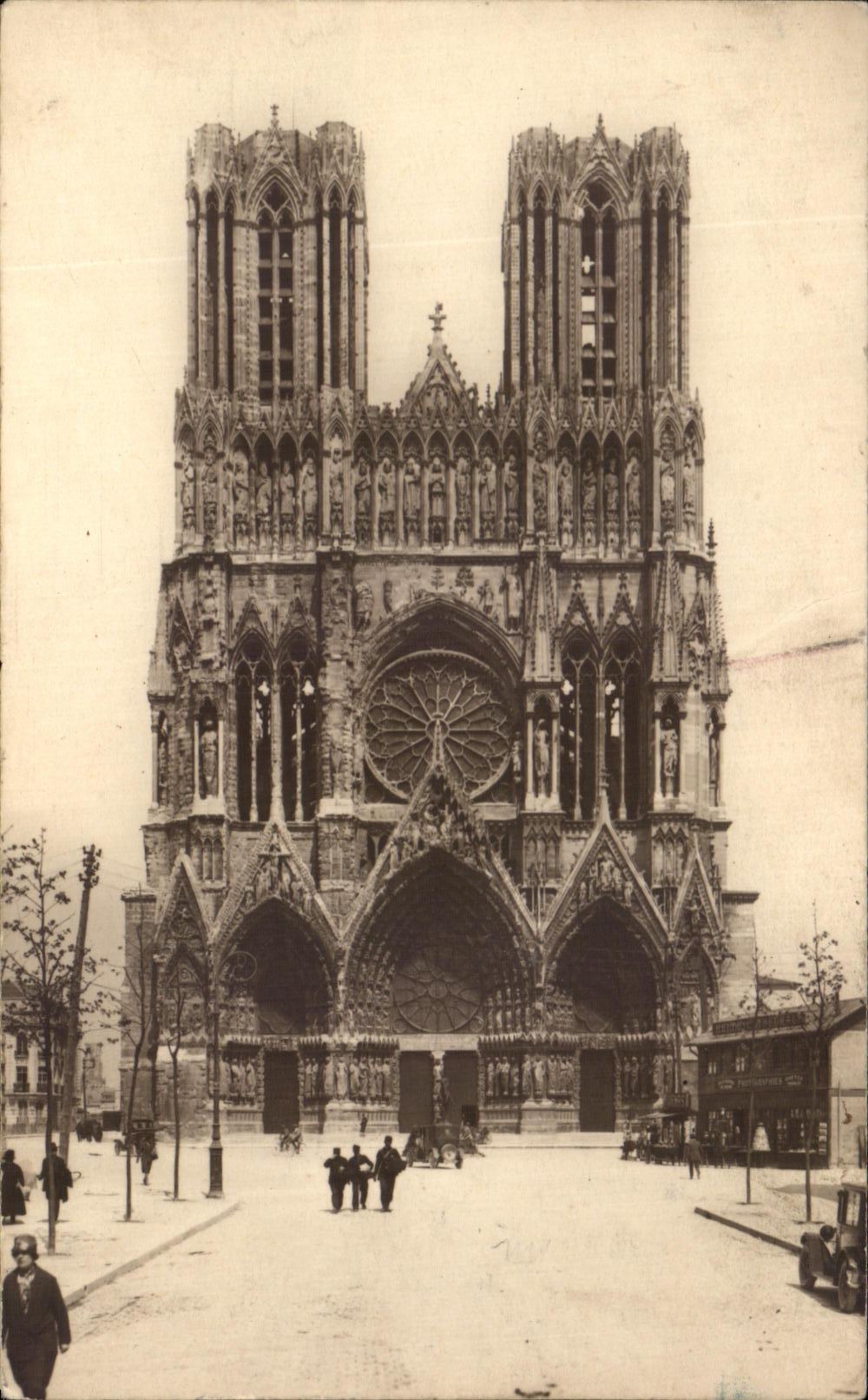 CPA Rheims the Cathedral Places Square