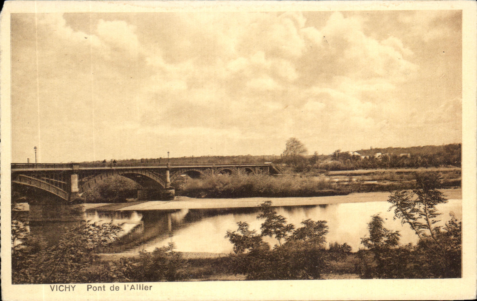 CPA Vichy Pont De l'Ailier