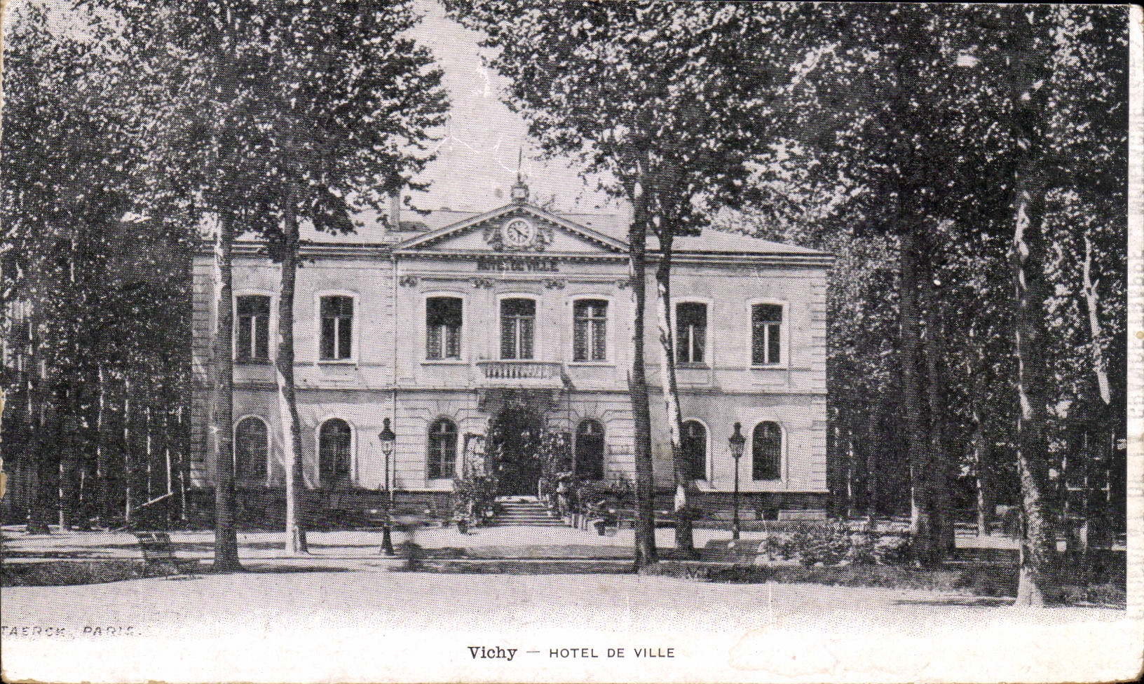 CPA Vichy L Hotel de Ville 