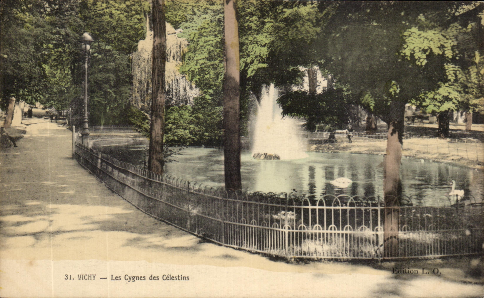 CPA Vichy Les Cygnes des Celestins