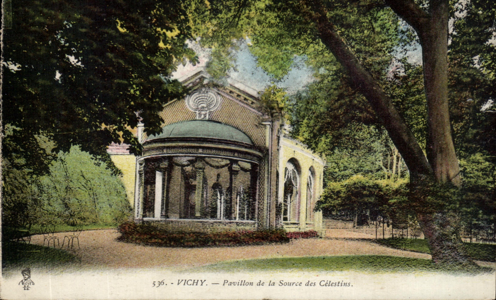 CPA Vichy Pavillon de la Source des Celestins