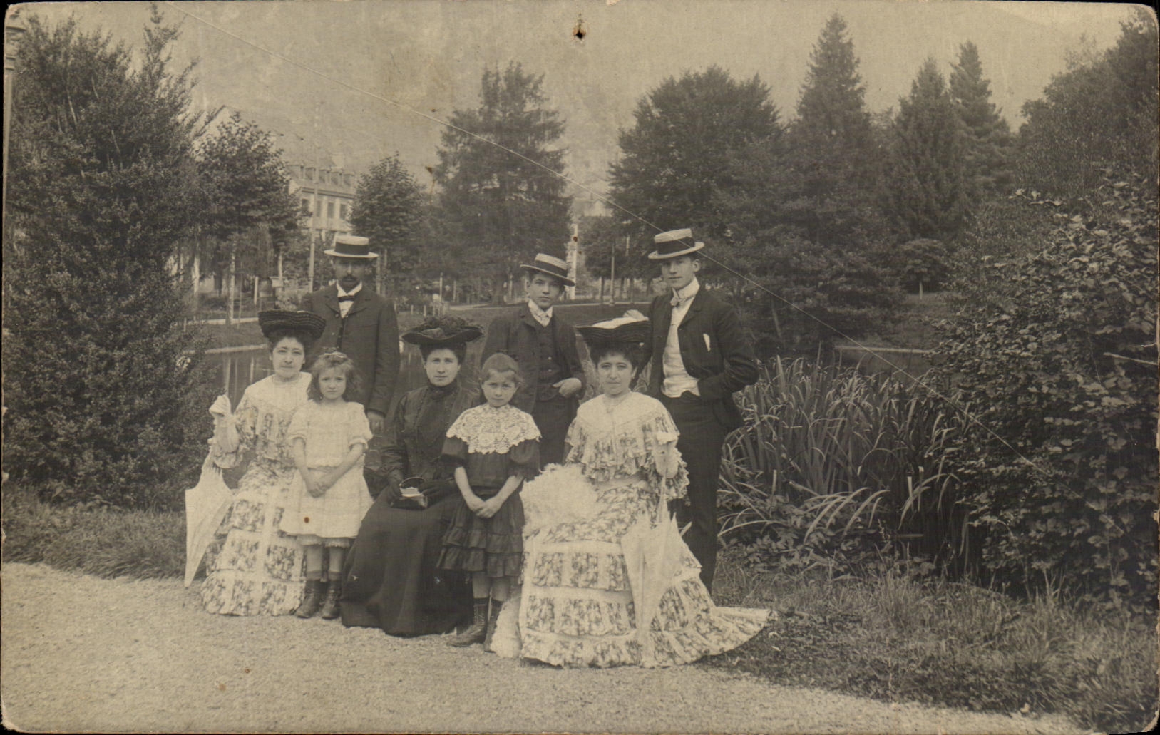 CARTE PHOTO Scene de famille 